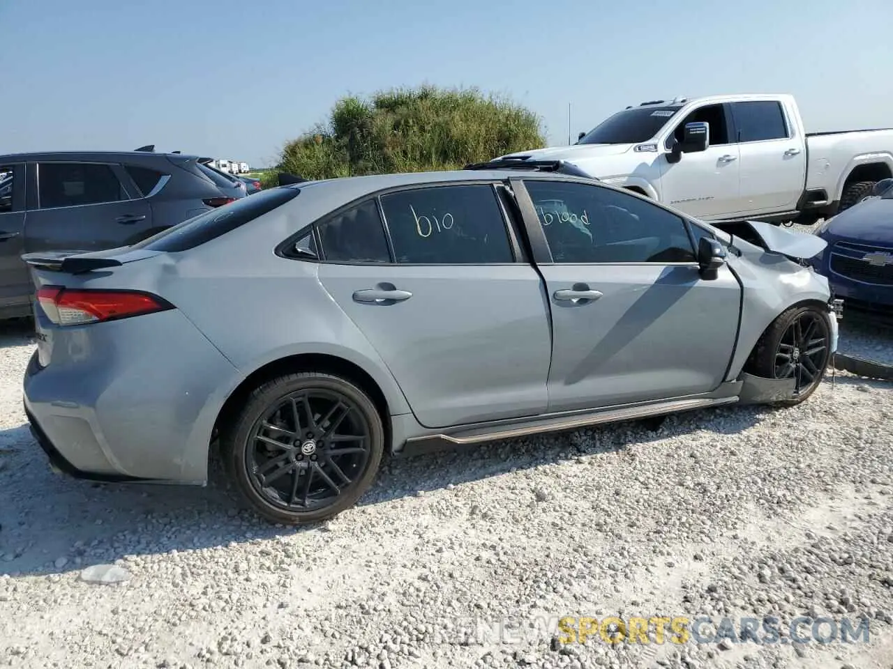 3 fotografías del automóvil dañado 5YFT4MCE6MP085731 TOYOTA COROLLA 2021