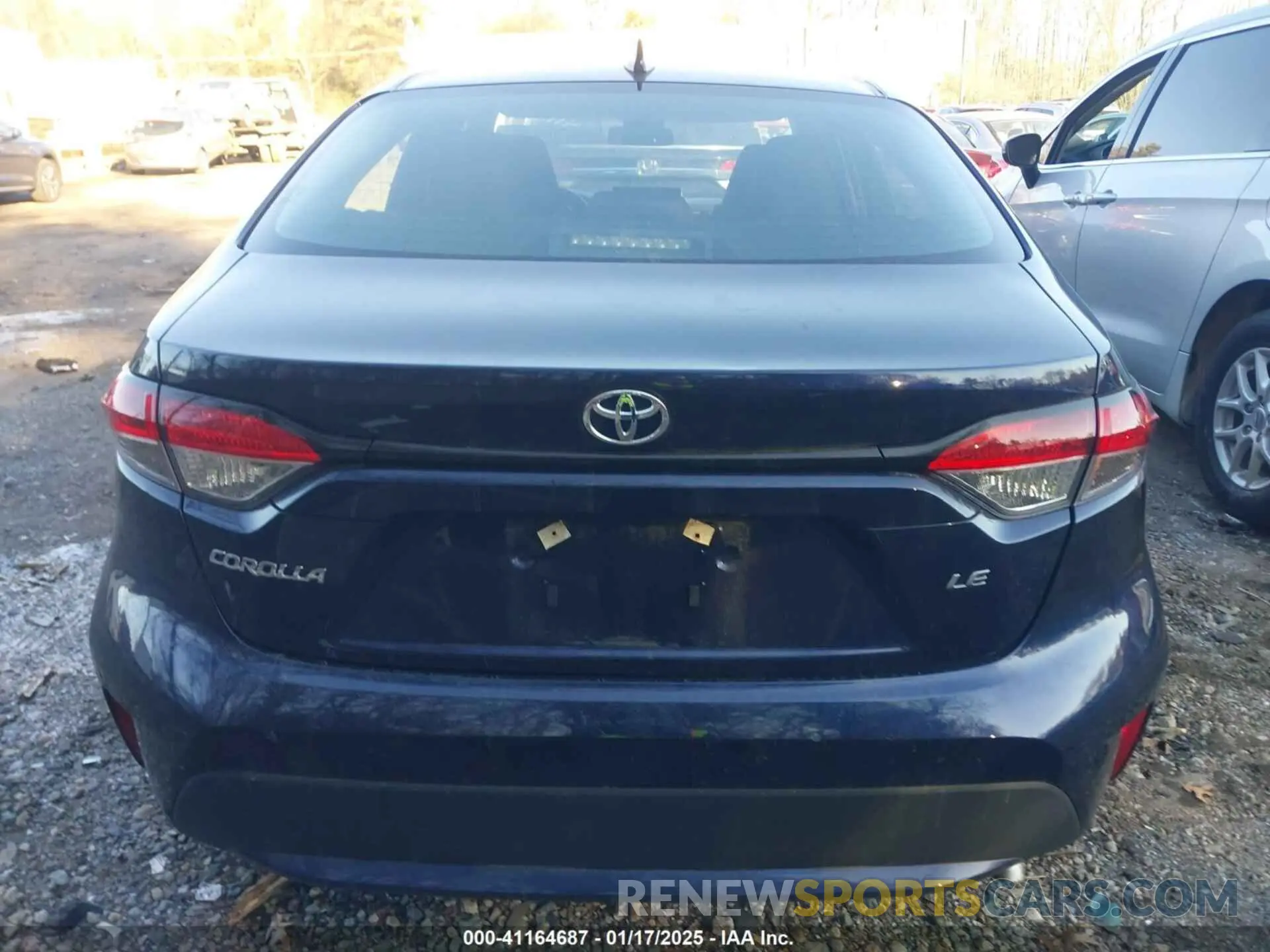 17 fotografías del automóvil dañado 5YFVPMAE2MP252122 TOYOTA COROLLA 2021