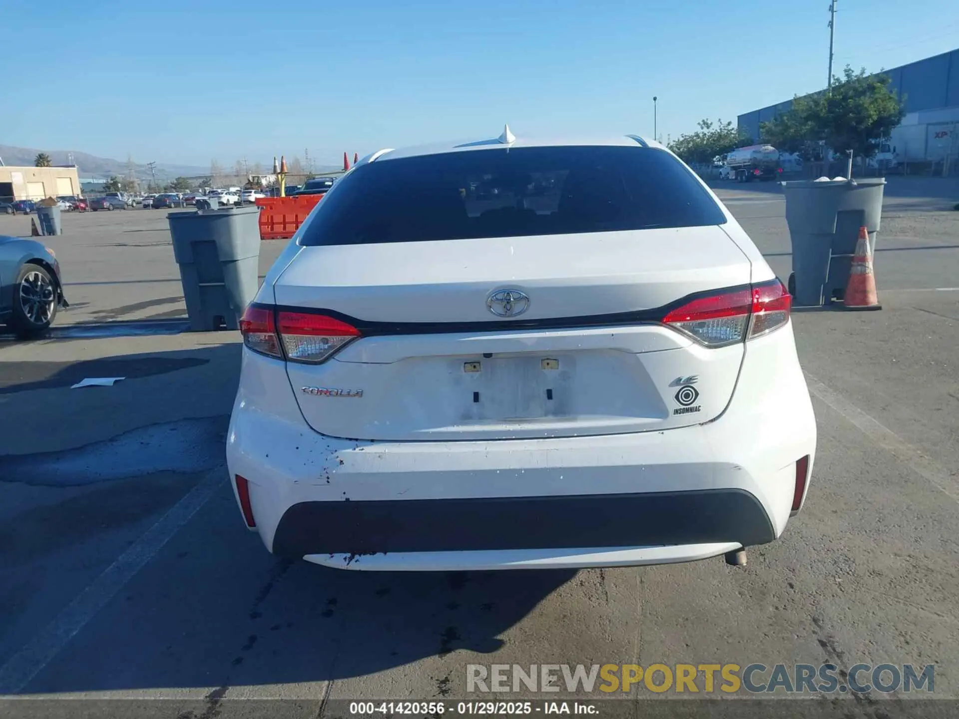 16 fotografías del automóvil dañado 5YFVPMAE4MP208431 TOYOTA COROLLA 2021