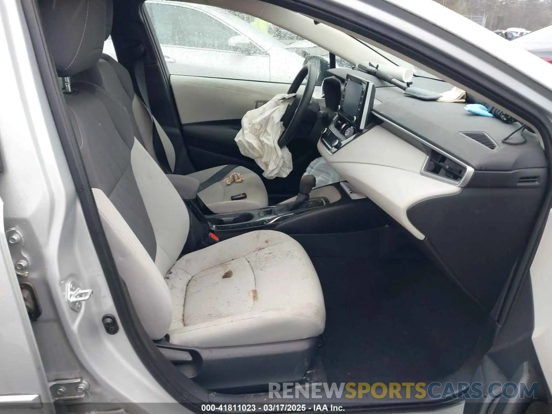 5 fotografías del automóvil dañado 5YFVPMAE5MP266547 TOYOTA COROLLA 2021