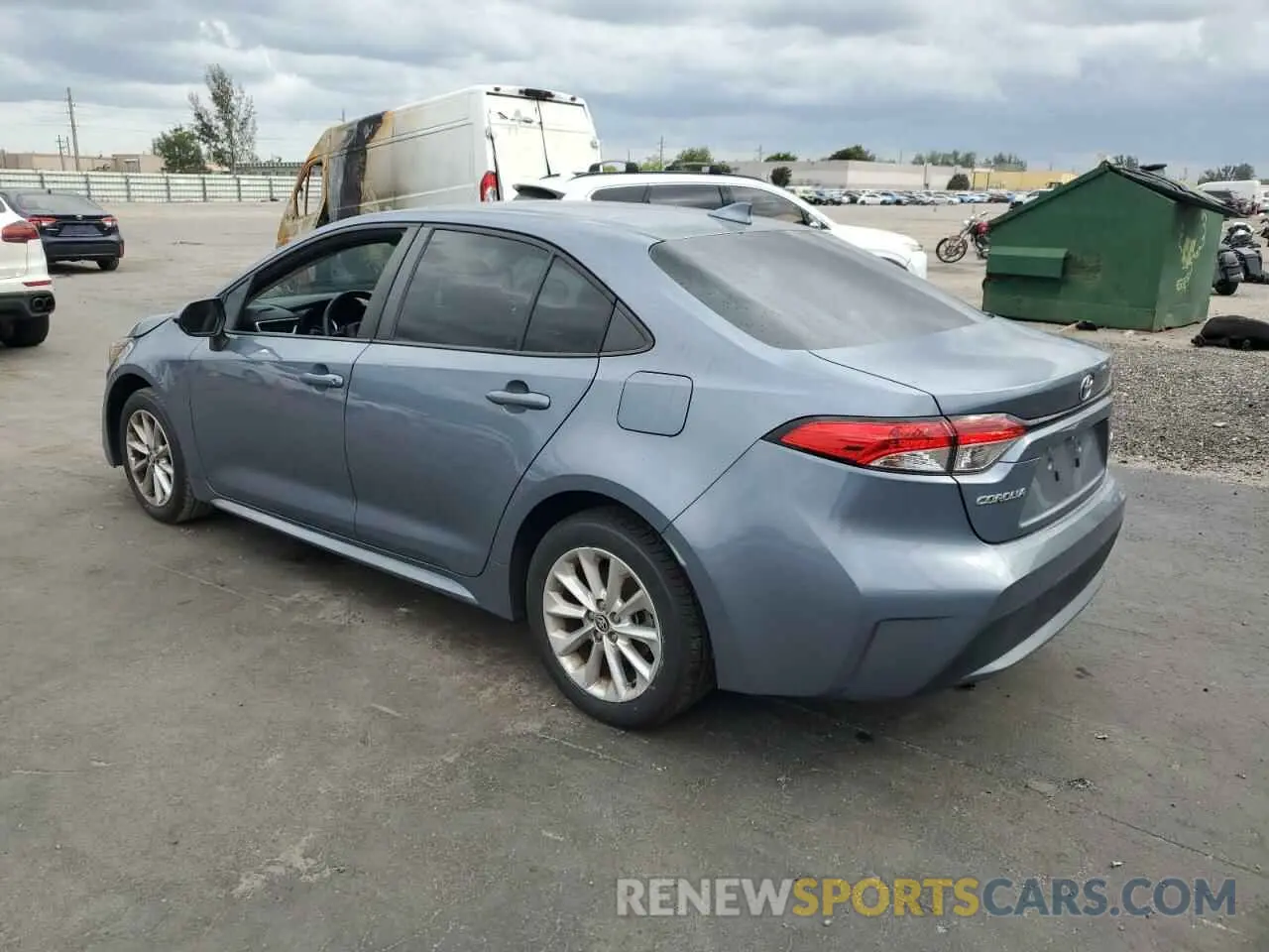 2 fotografías del automóvil dañado 5YFVPMAE7MP205734 TOYOTA COROLLA 2021