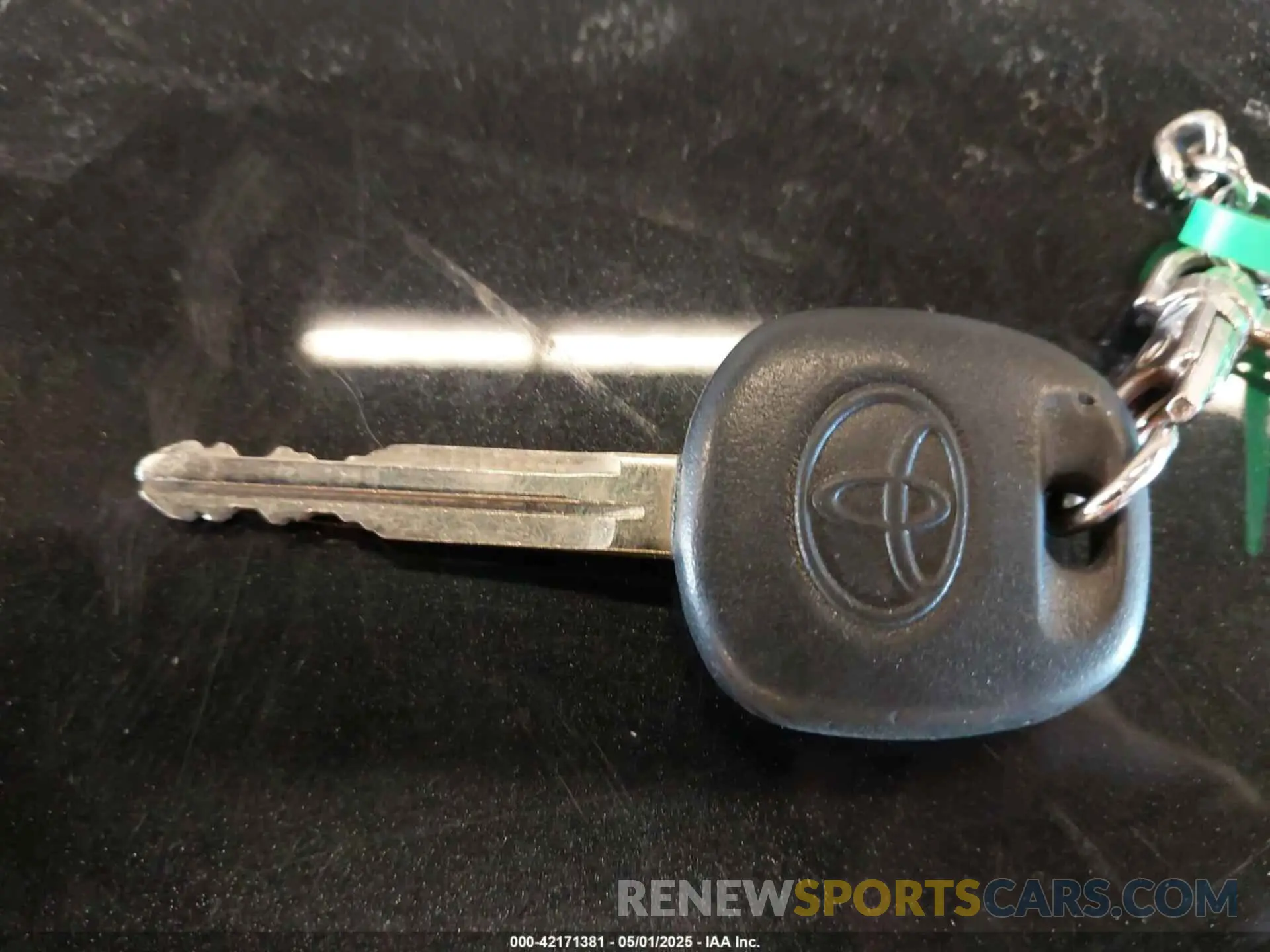 11 fotografías del automóvil dañado JTDDPMAE4MJ165841 TOYOTA COROLLA 2021
