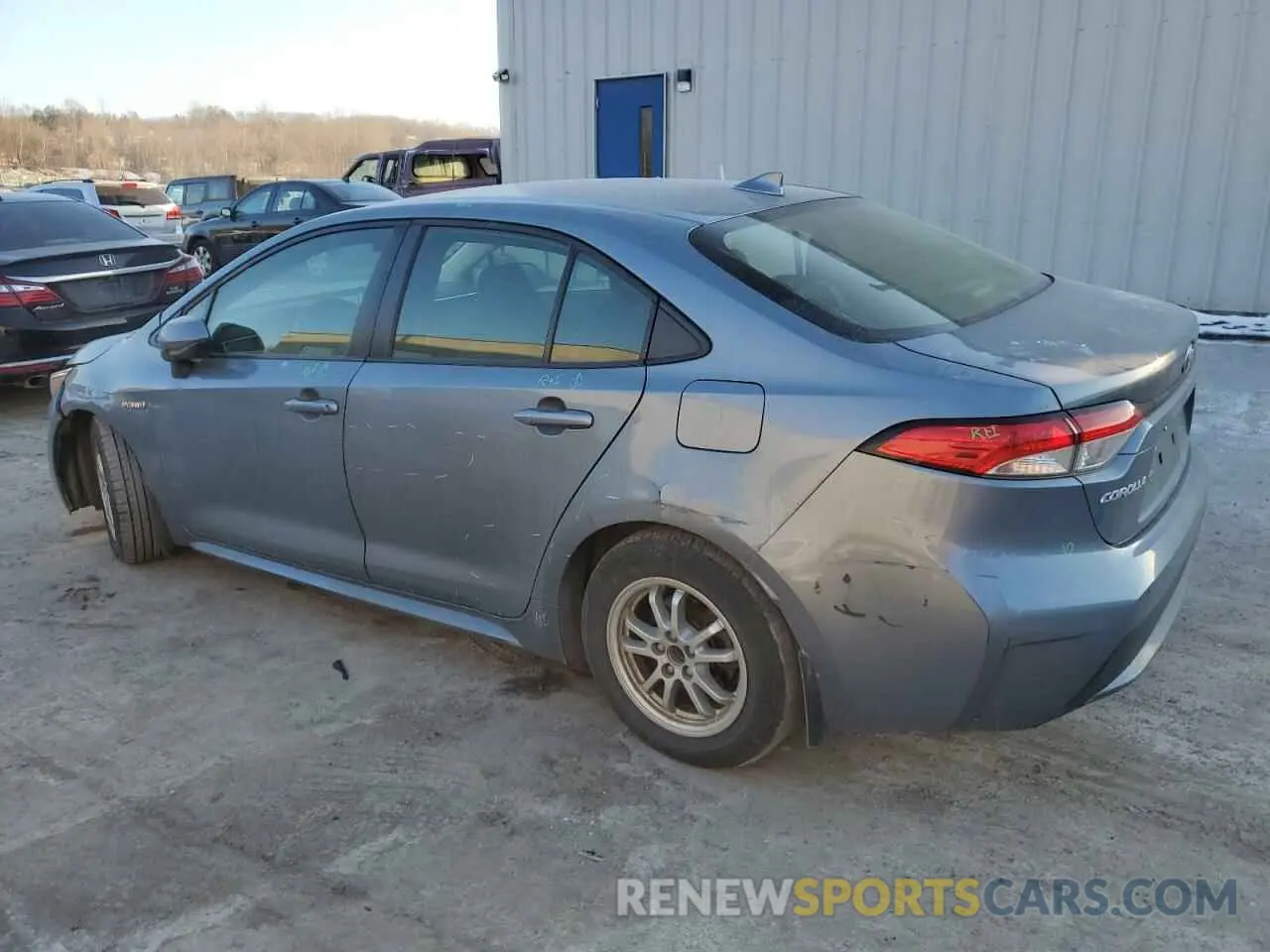 2 fotografías del automóvil dañado JTDEAMDE0MJ020216 TOYOTA COROLLA 2021