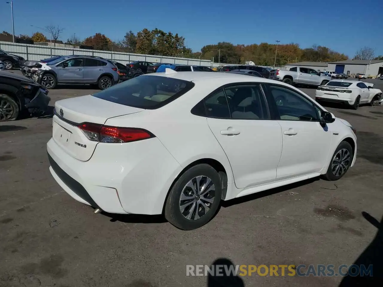 3 fotografías del automóvil dañado JTDEAMDE0MJ026176 TOYOTA COROLLA 2021