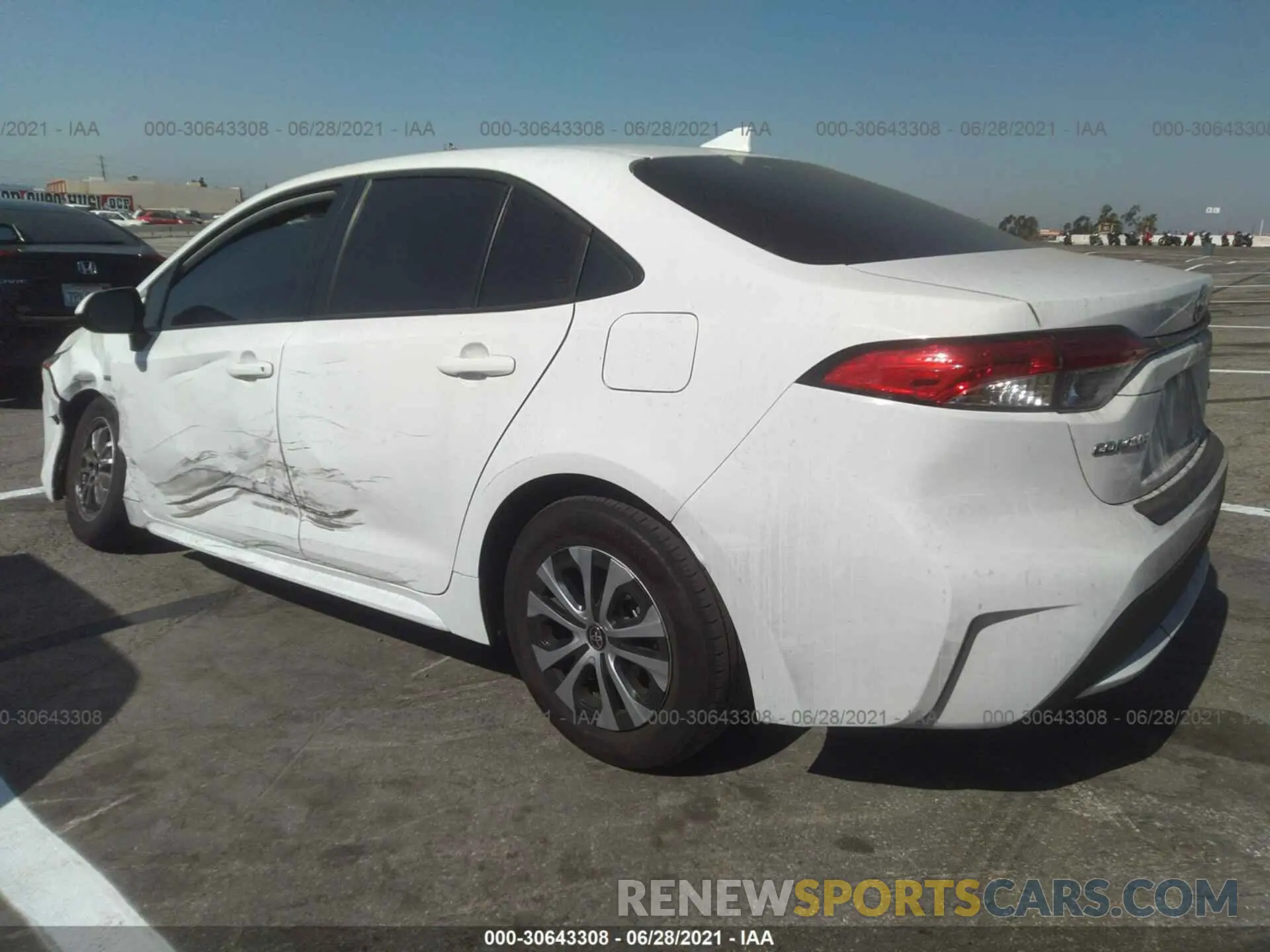 3 fotografías del automóvil dañado JTDEAMDE1MJ006602 TOYOTA COROLLA 2021