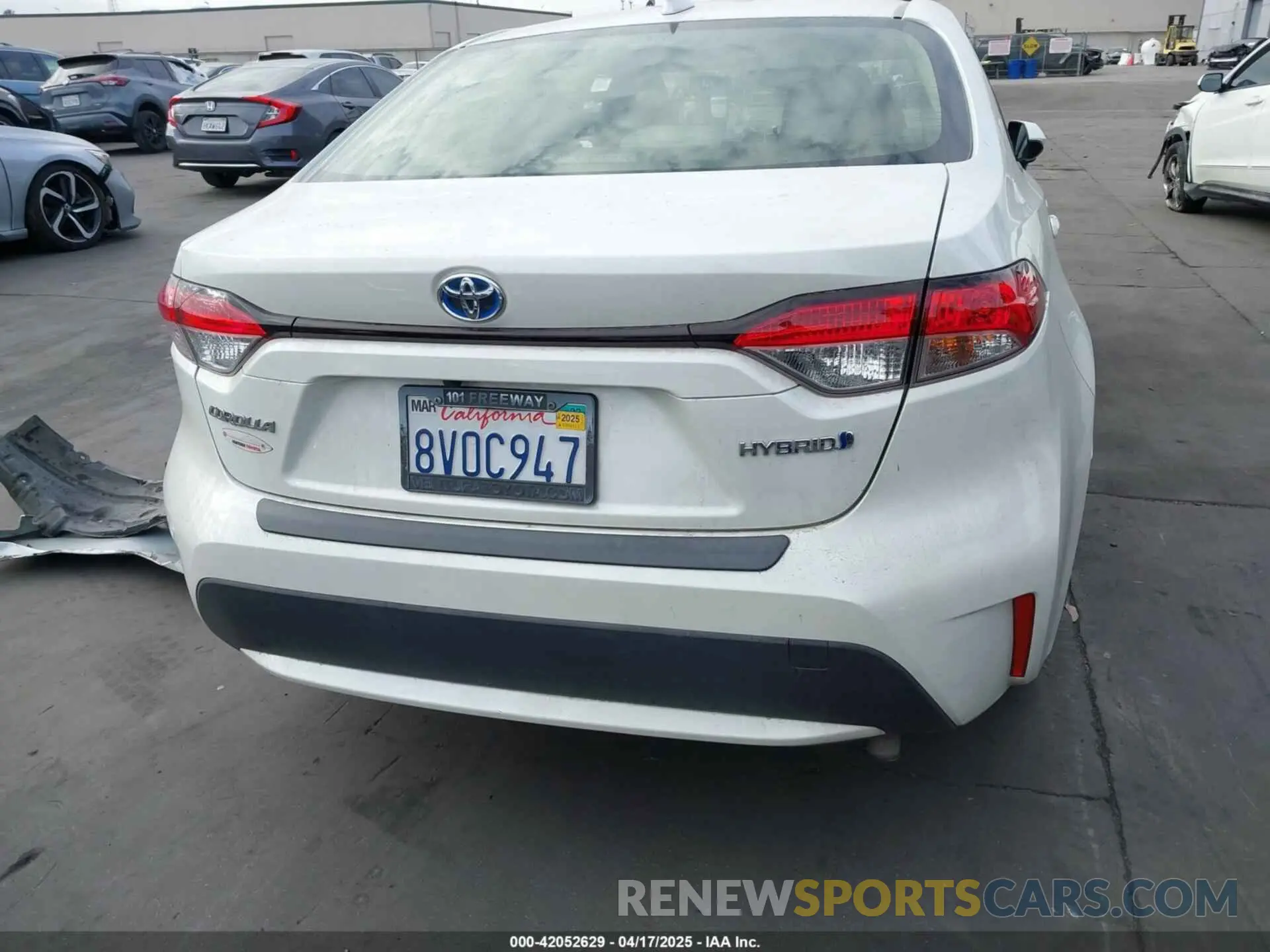 17 fotografías del automóvil dañado JTDEAMDE1MJ010374 TOYOTA COROLLA 2021
