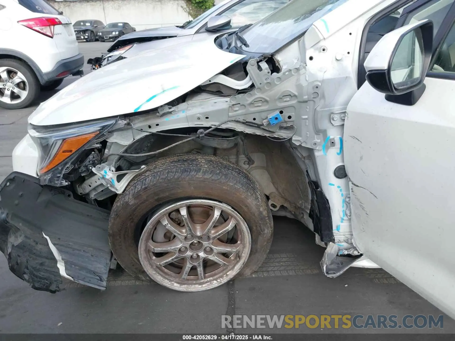 18 fotografías del automóvil dañado JTDEAMDE1MJ010374 TOYOTA COROLLA 2021