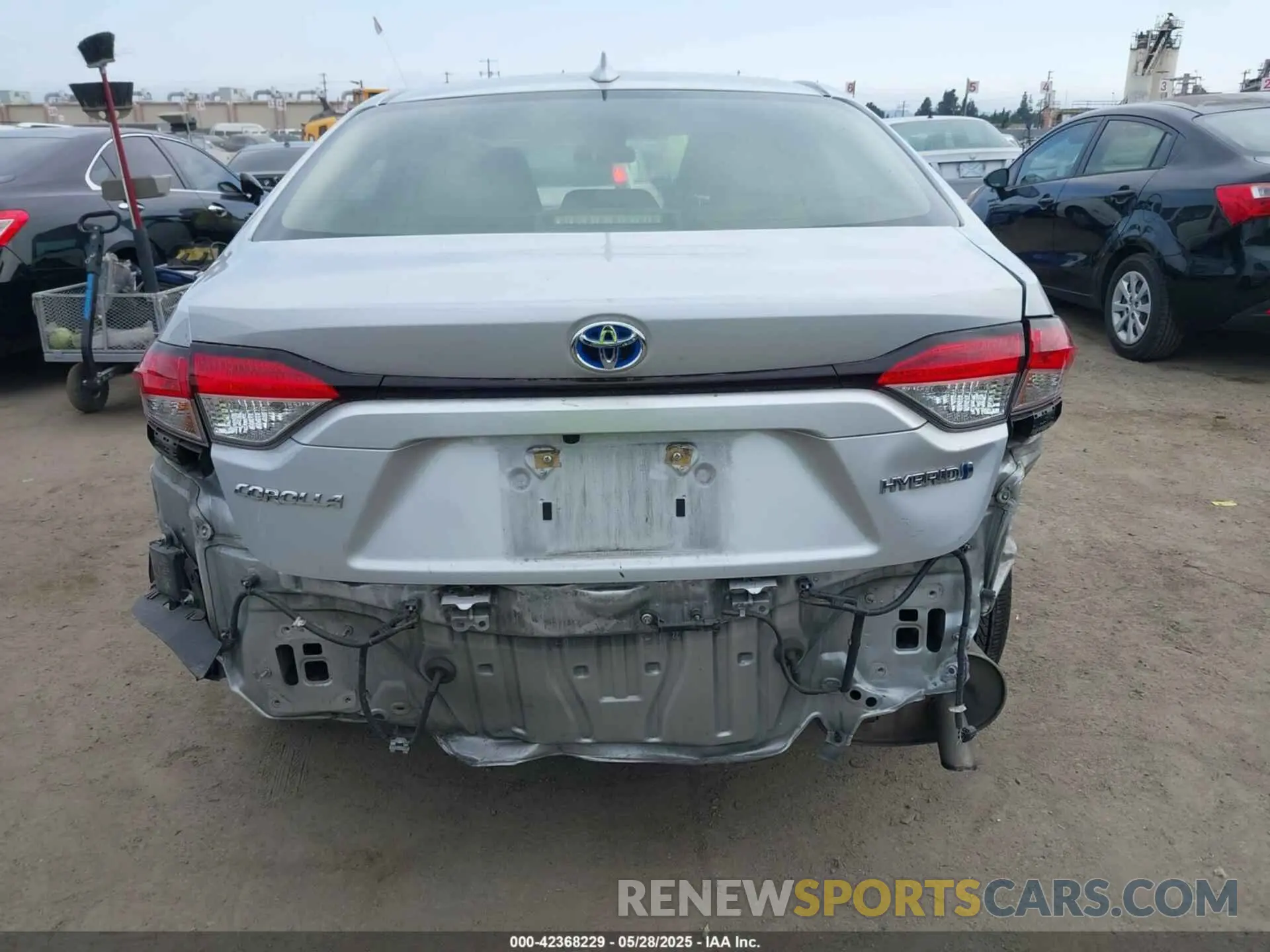 17 fotografías del automóvil dañado JTDEAMDE1MJ026932 TOYOTA COROLLA 2021