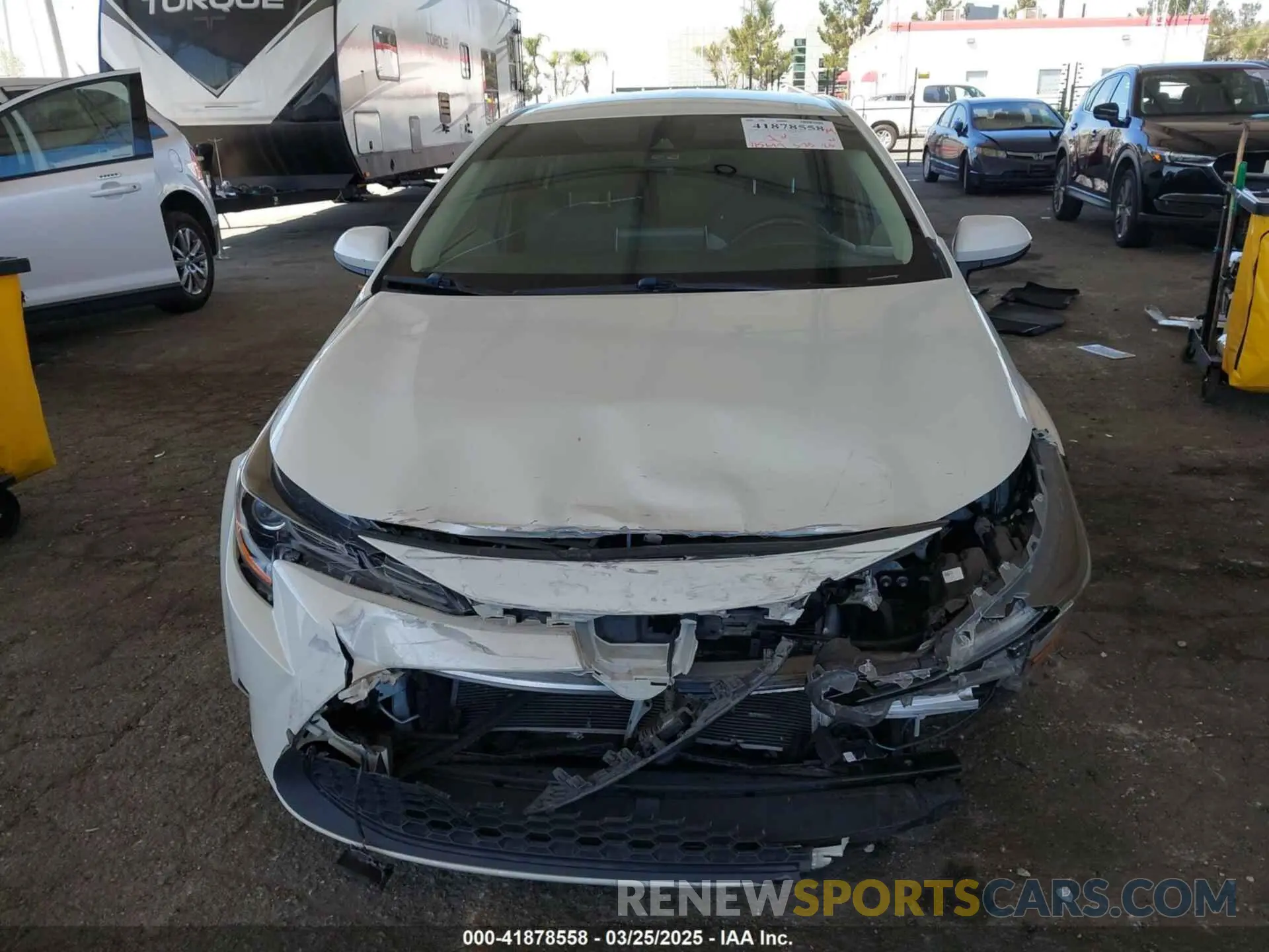 13 fotografías del automóvil dañado JTDEAMDE2MJ010982 TOYOTA COROLLA 2021