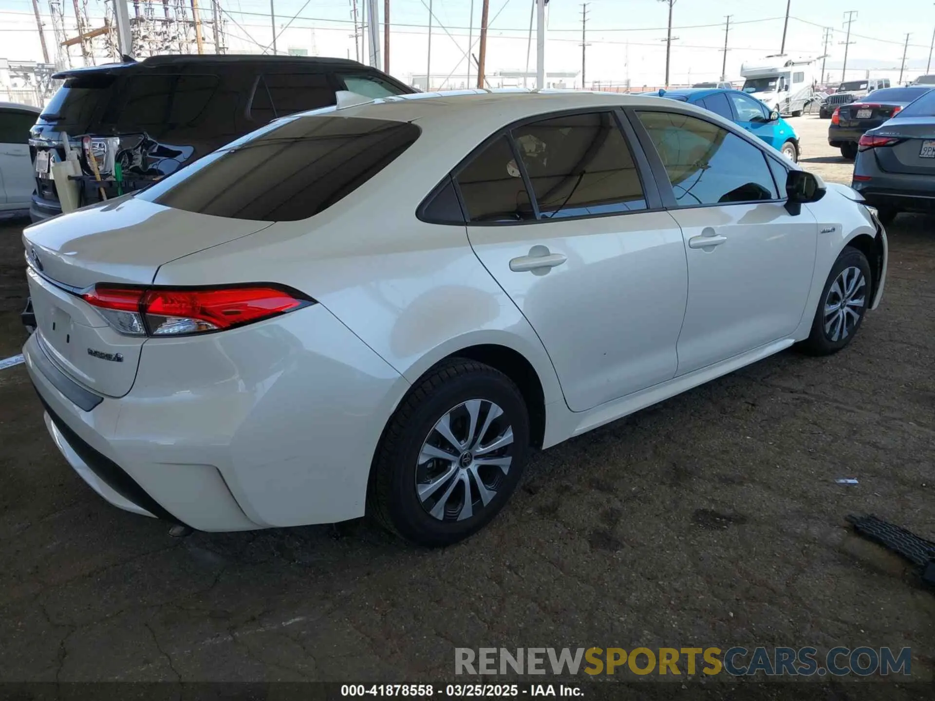 4 fotografías del automóvil dañado JTDEAMDE2MJ010982 TOYOTA COROLLA 2021