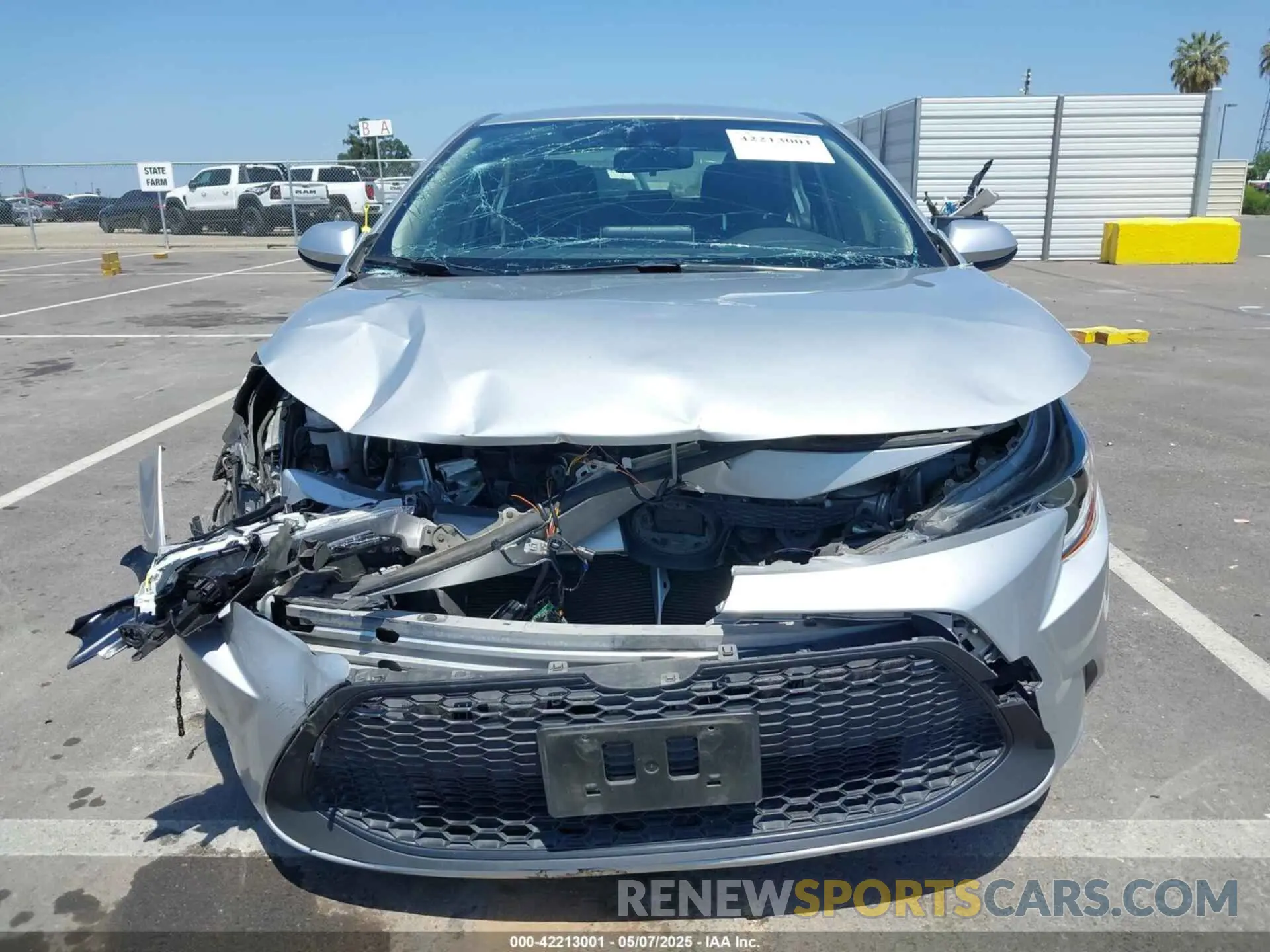 12 fotografías del automóvil dañado JTDEAMDE2MJ011078 TOYOTA COROLLA 2021