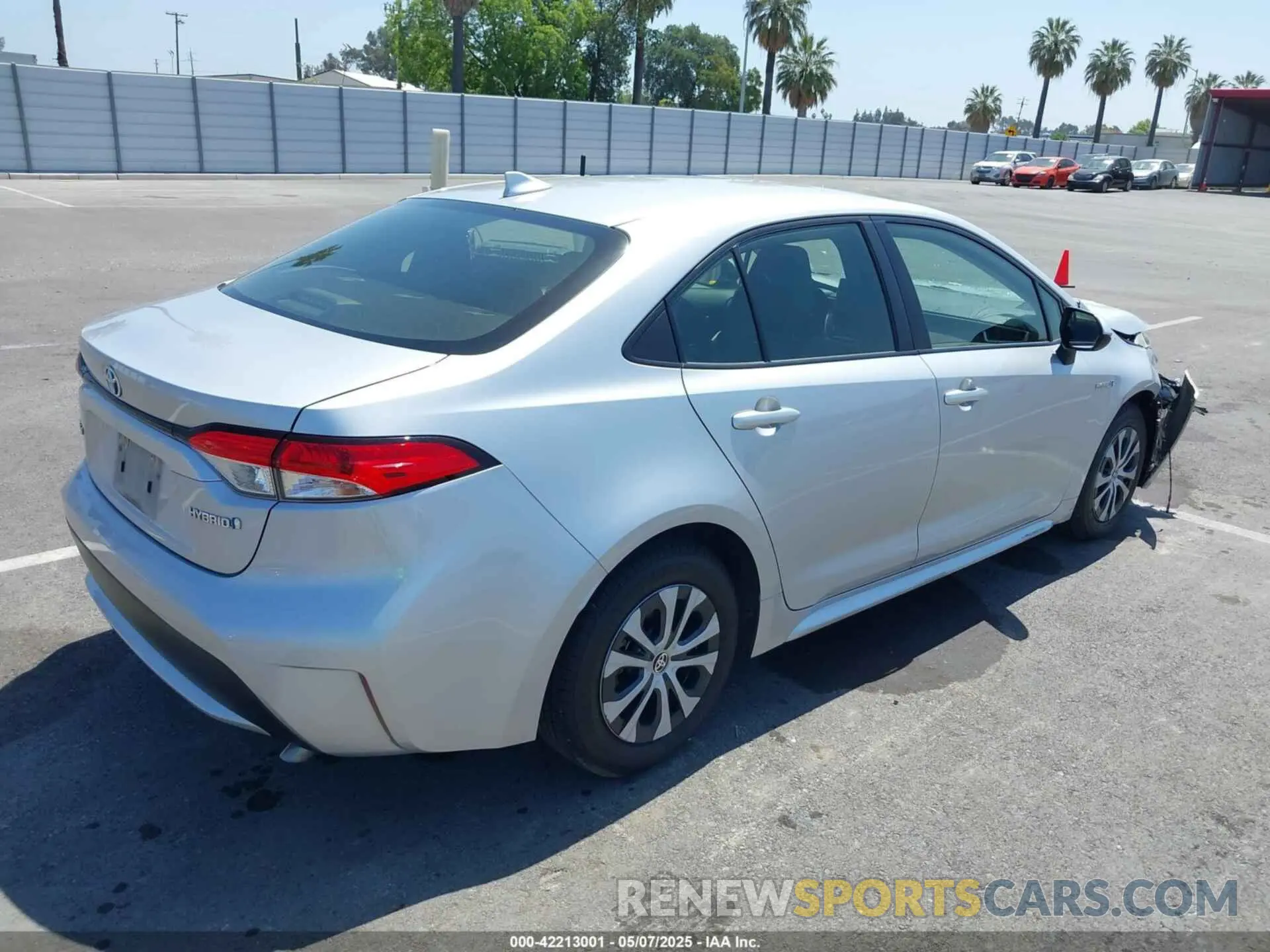 4 fotografías del automóvil dañado JTDEAMDE2MJ011078 TOYOTA COROLLA 2021