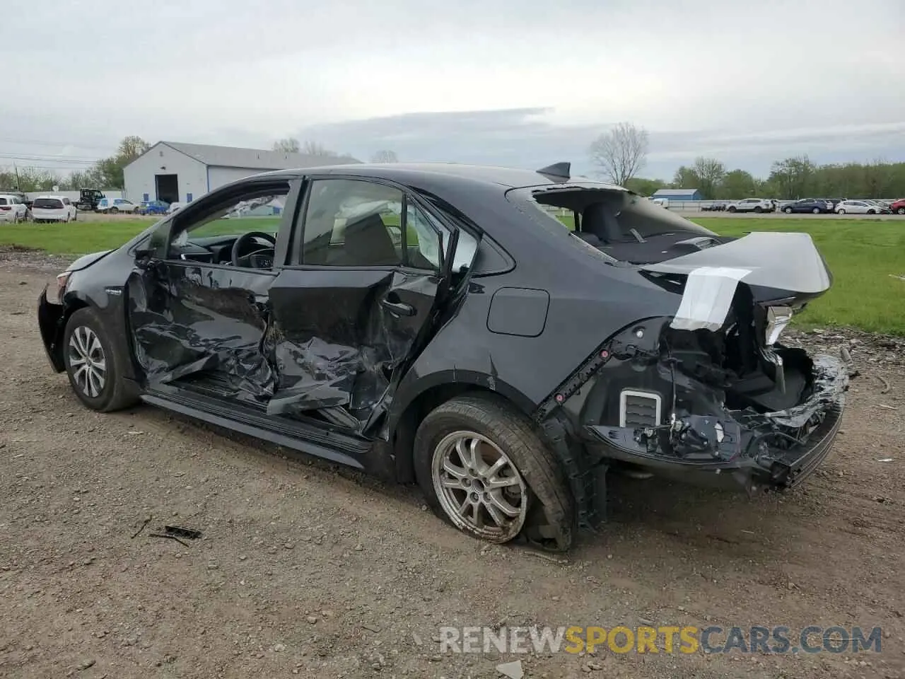 2 fotografías del automóvil dañado JTDEAMDE2MJ014711 TOYOTA COROLLA 2021
