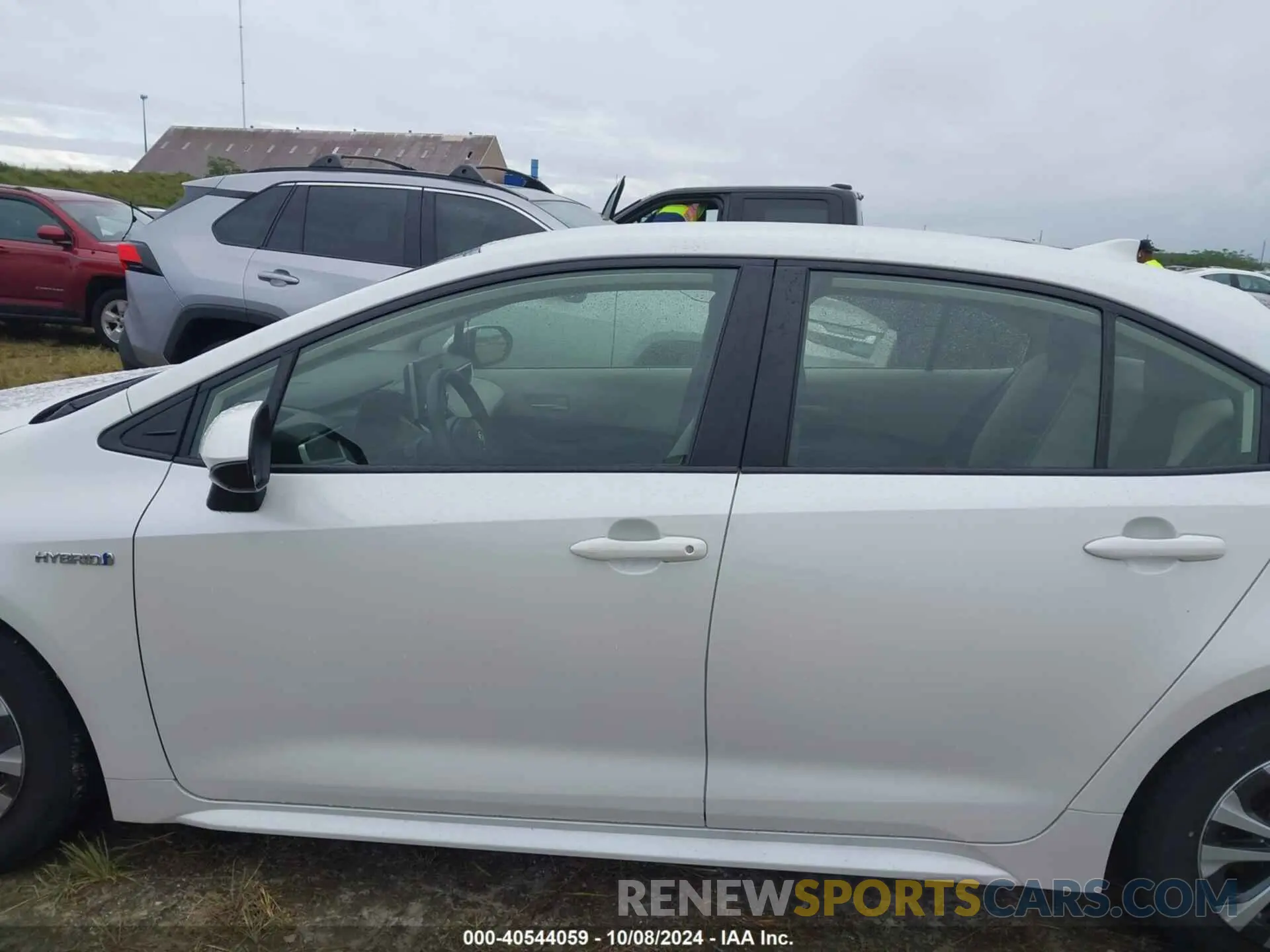 13 fotografías del automóvil dañado JTDEAMDE2MJ030522 TOYOTA COROLLA 2021