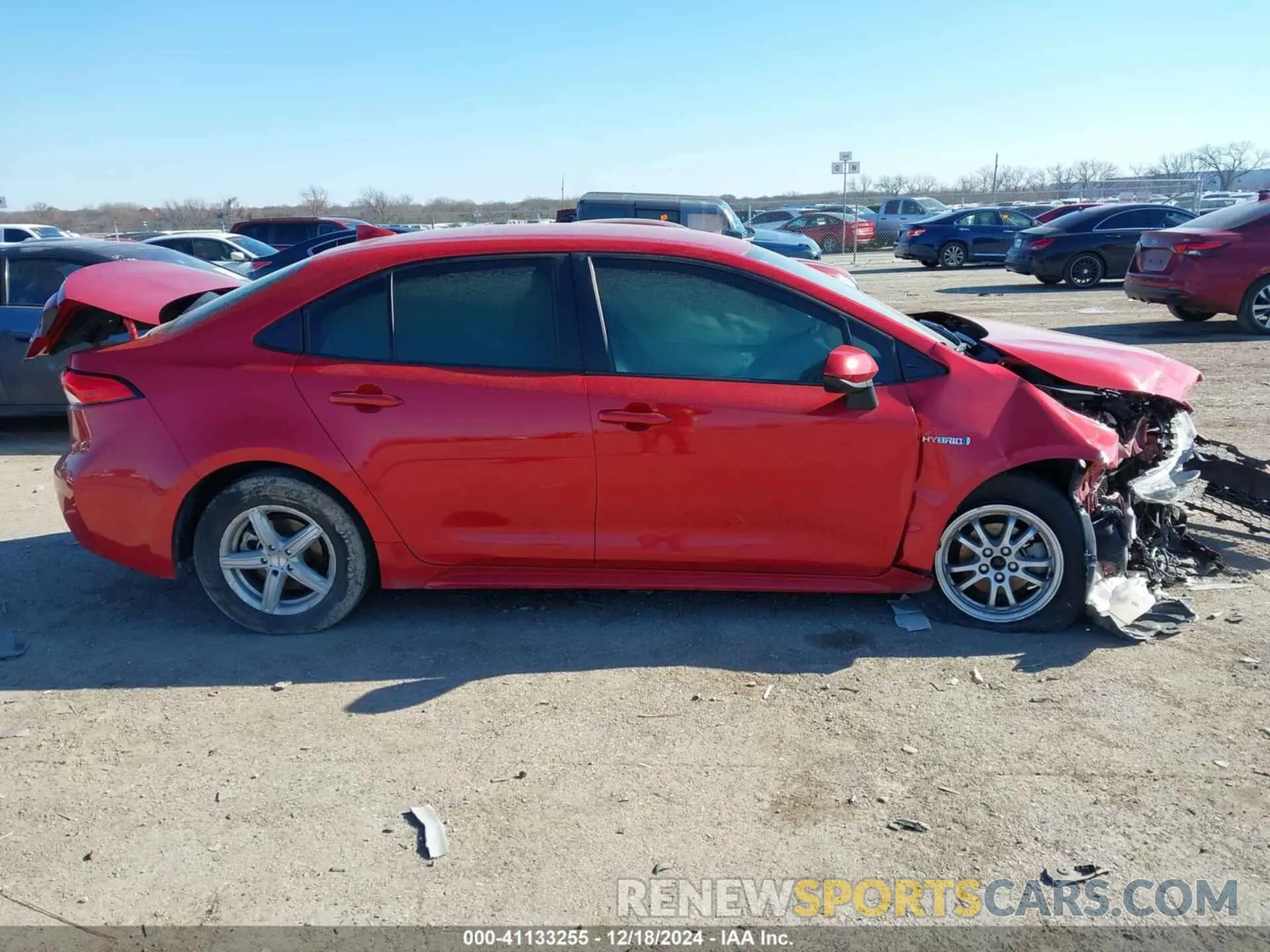 12 fotografías del automóvil dañado JTDEAMDE3MJ004432 TOYOTA COROLLA 2021