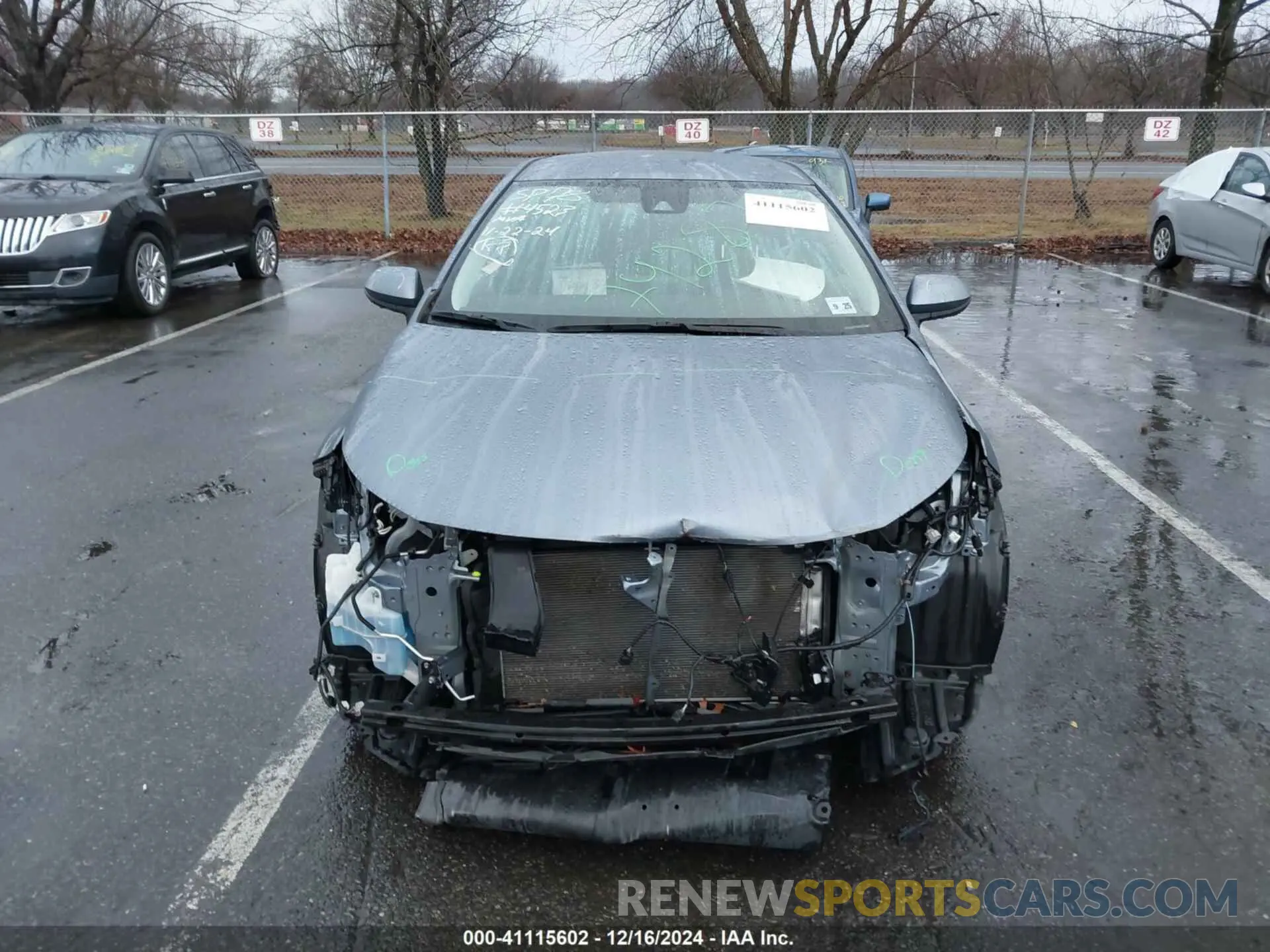 12 fotografías del automóvil dañado JTDEAMDE3MJ009873 TOYOTA COROLLA 2021