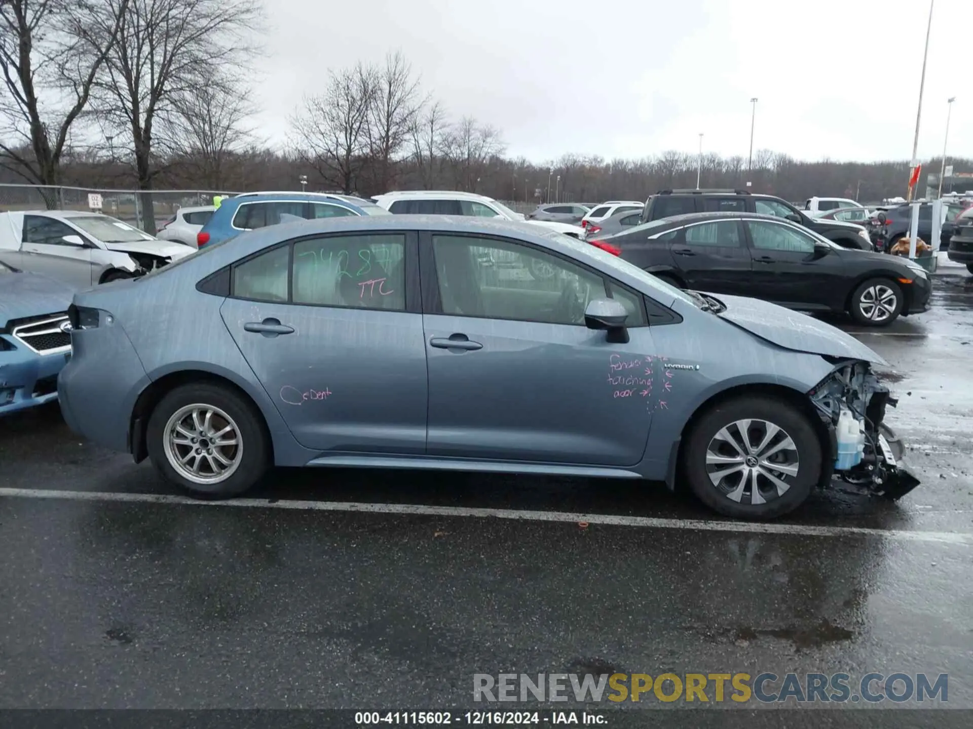 13 fotografías del automóvil dañado JTDEAMDE3MJ009873 TOYOTA COROLLA 2021