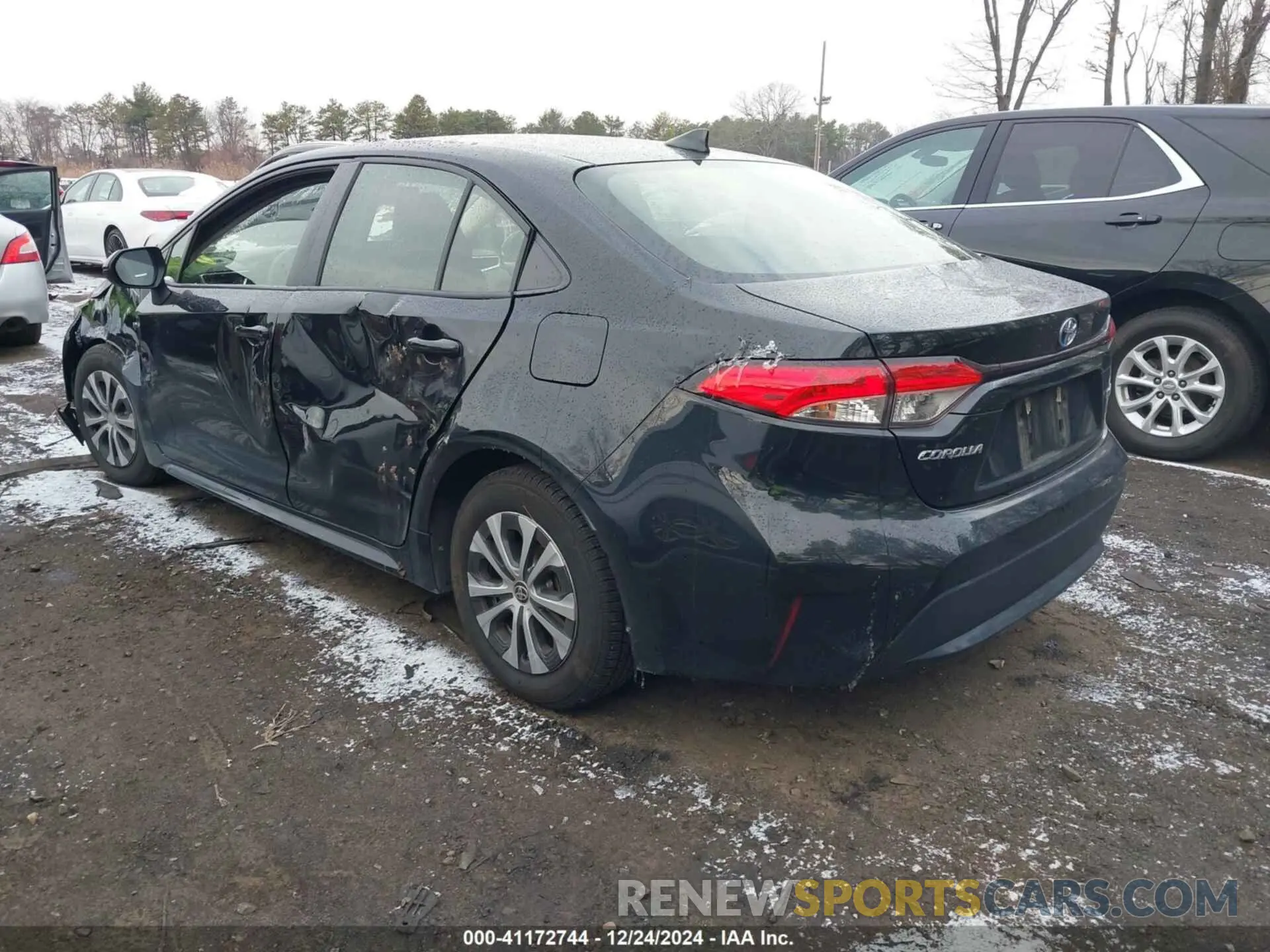 3 fotografías del automóvil dañado JTDEAMDE3MJ024843 TOYOTA COROLLA 2021