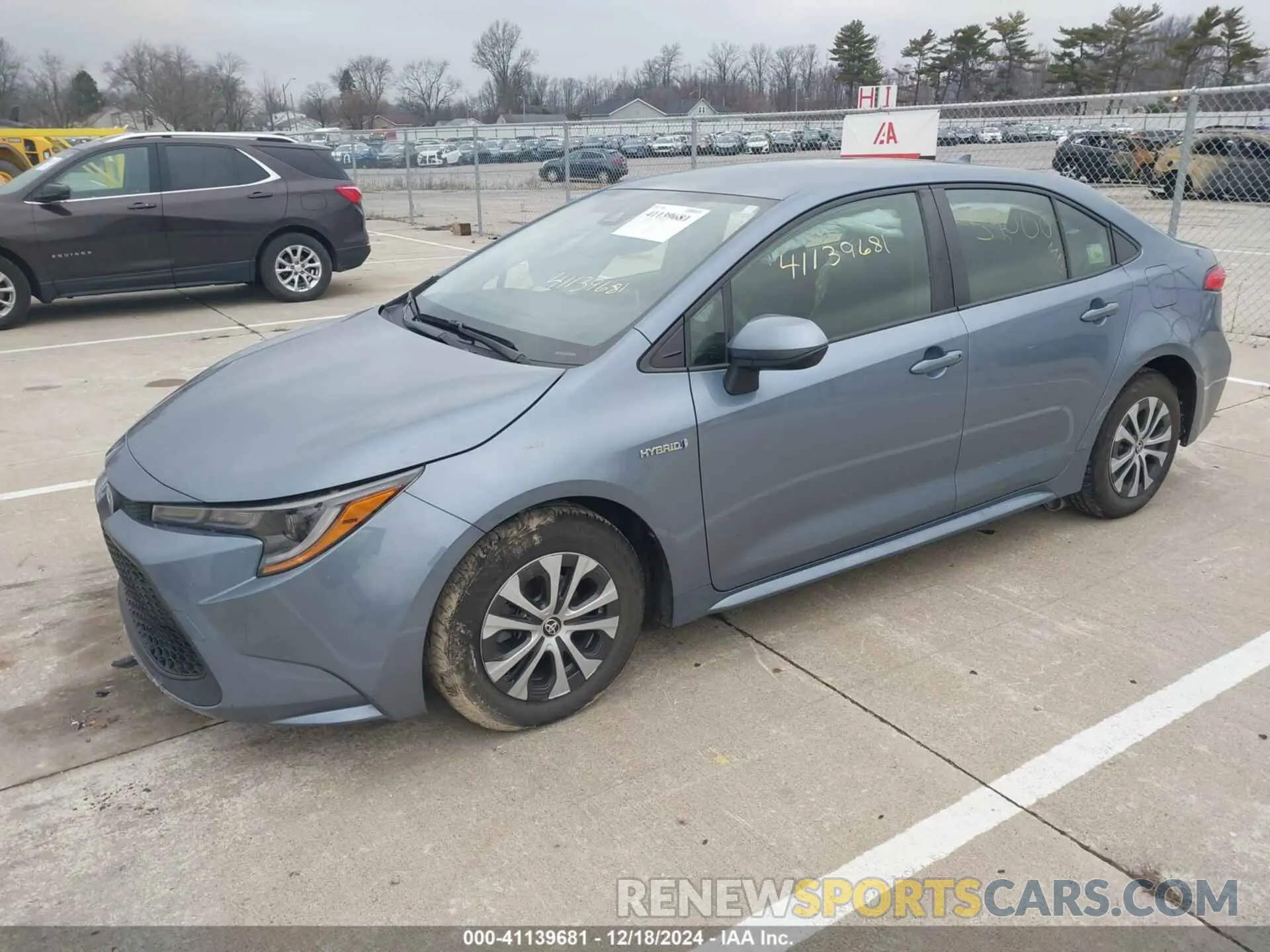 2 fotografías del automóvil dañado JTDEAMDE4MJ001863 TOYOTA COROLLA 2021