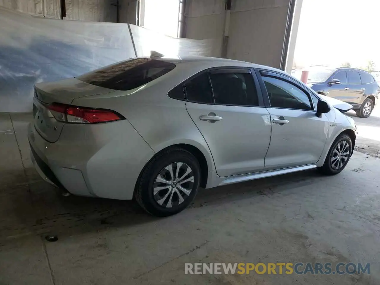 3 fotografías del automóvil dañado JTDEAMDE4MJ018825 TOYOTA COROLLA 2021