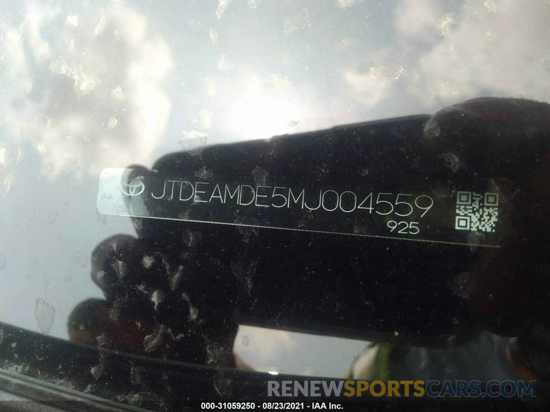 9 fotografías del automóvil dañado JTDEAMDE5MJ004559 TOYOTA COROLLA 2021