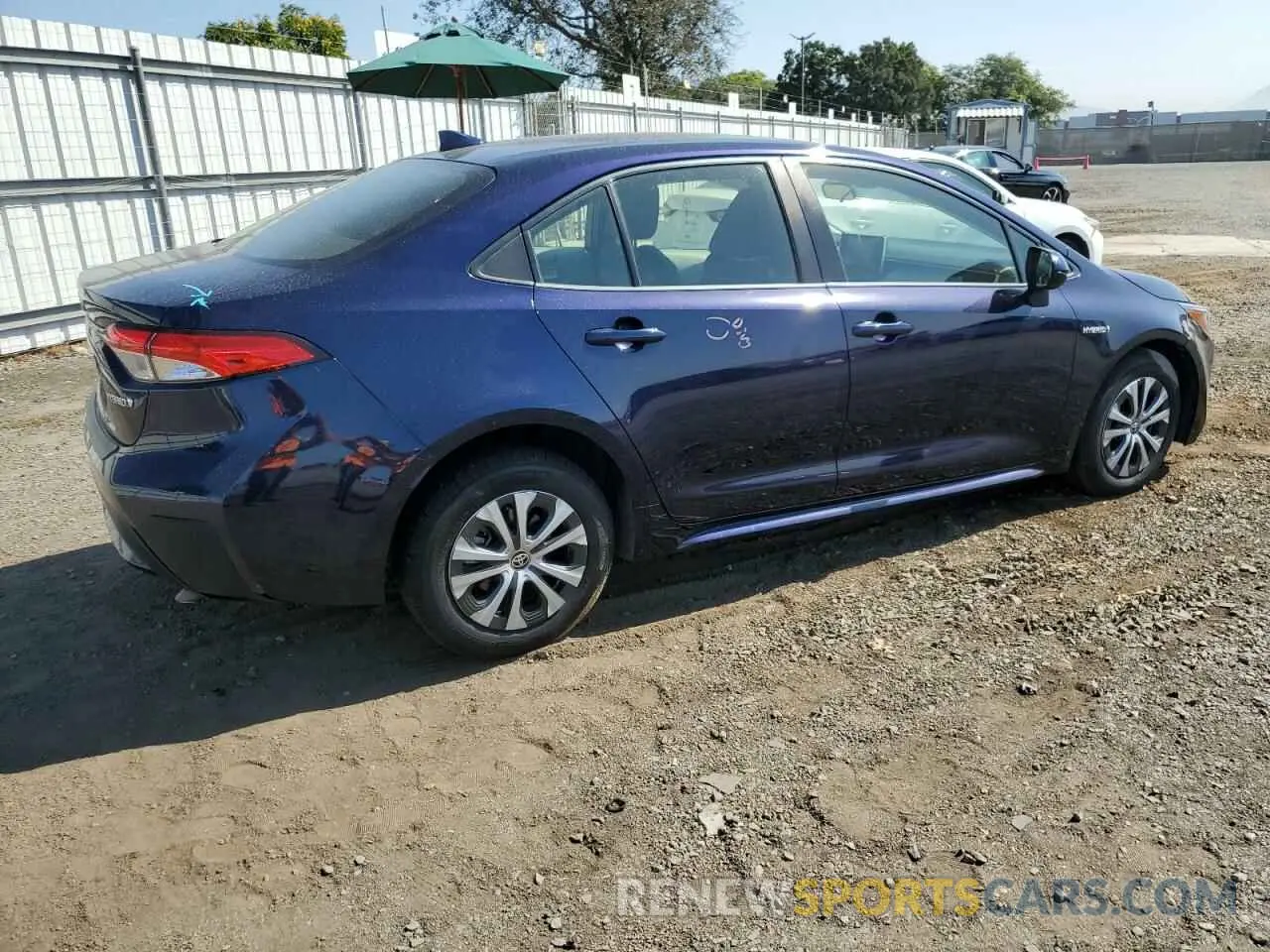 3 fotografías del automóvil dañado JTDEAMDE5MJ008837 TOYOTA COROLLA 2021