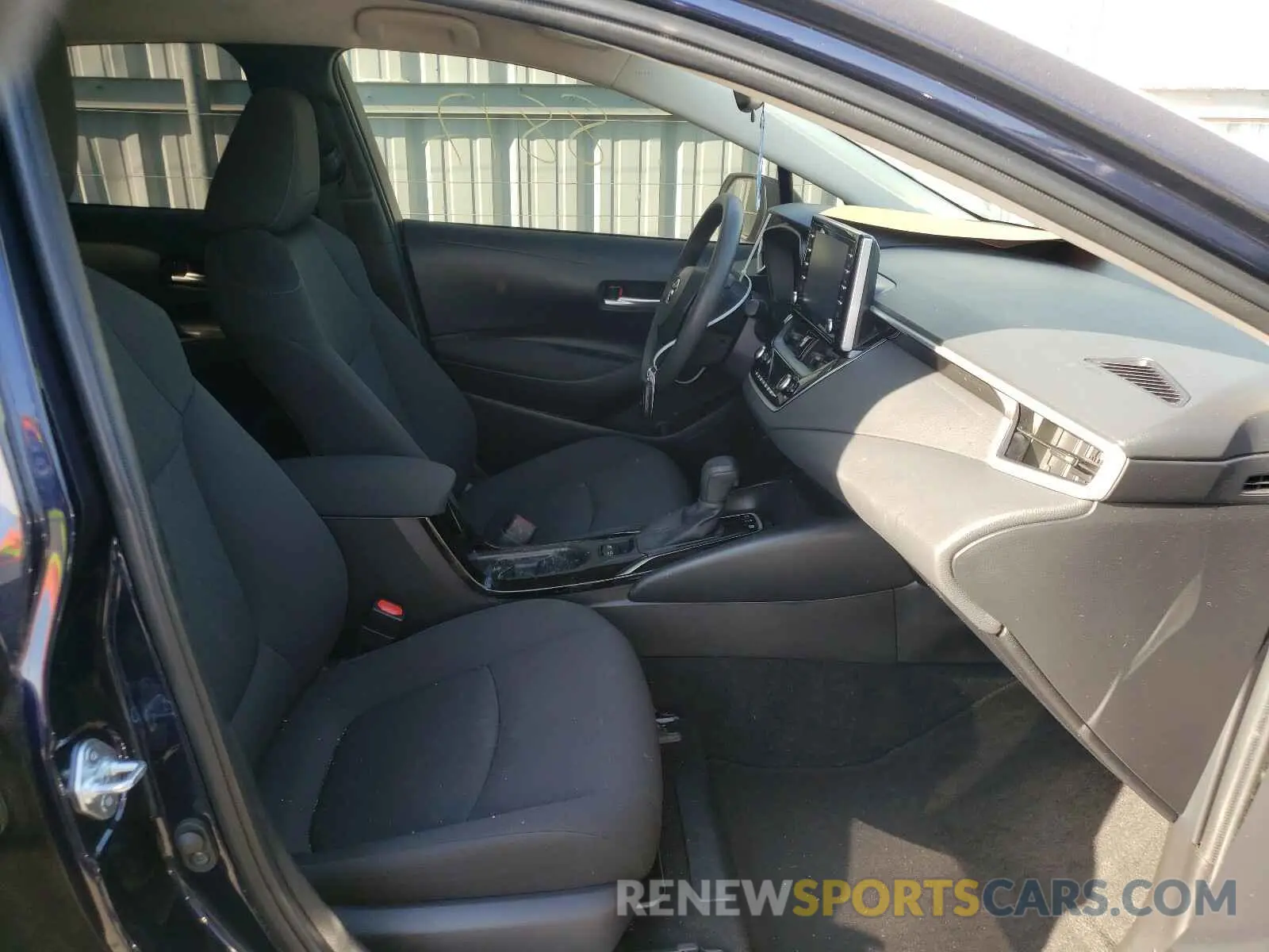 5 fotografías del automóvil dañado JTDEAMDE5MJ009339 TOYOTA COROLLA 2021