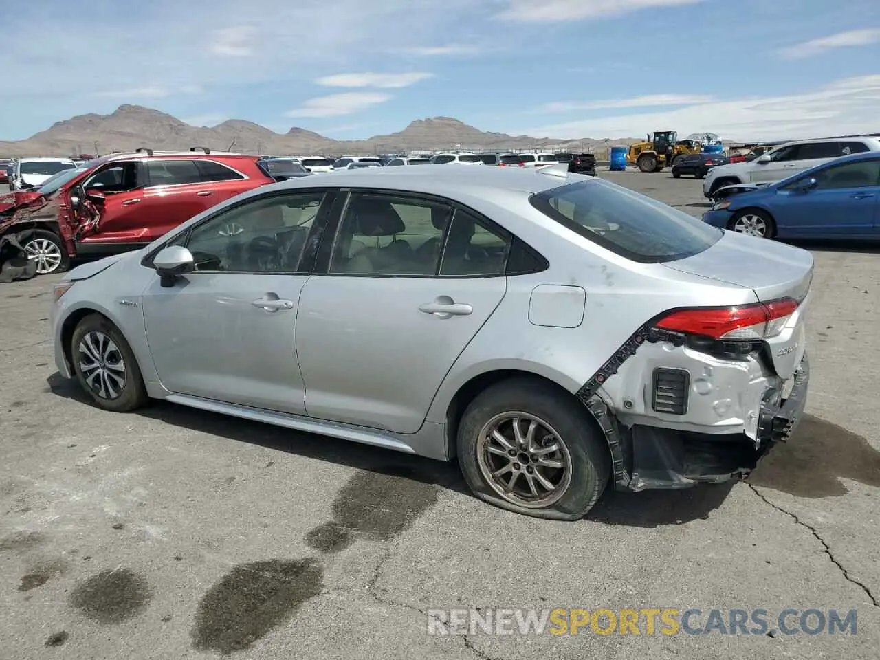 2 fotografías del automóvil dañado JTDEAMDE6MJ008863 TOYOTA COROLLA 2021