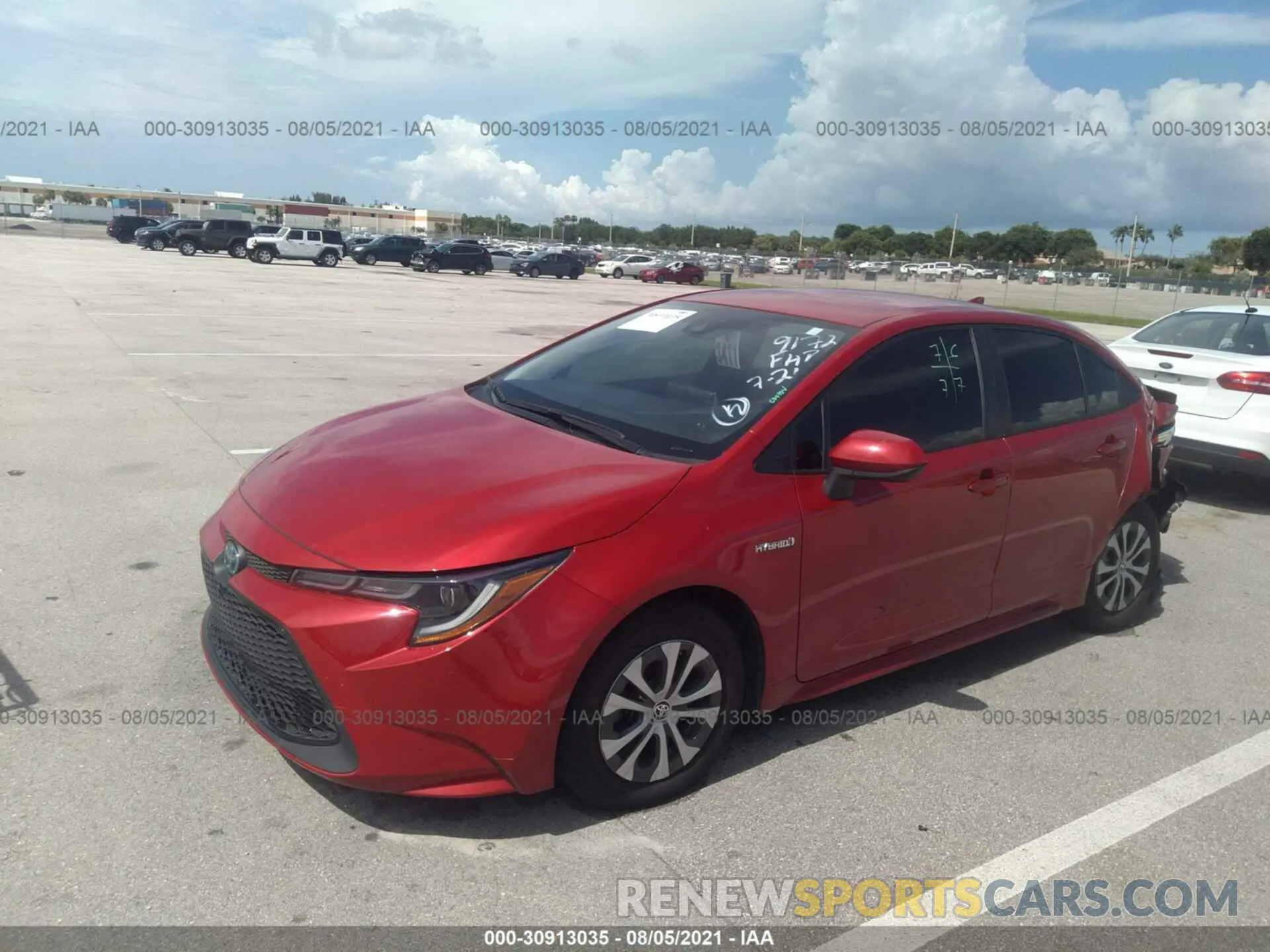 2 fotografías del automóvil dañado JTDEAMDE6MJ009172 TOYOTA COROLLA 2021