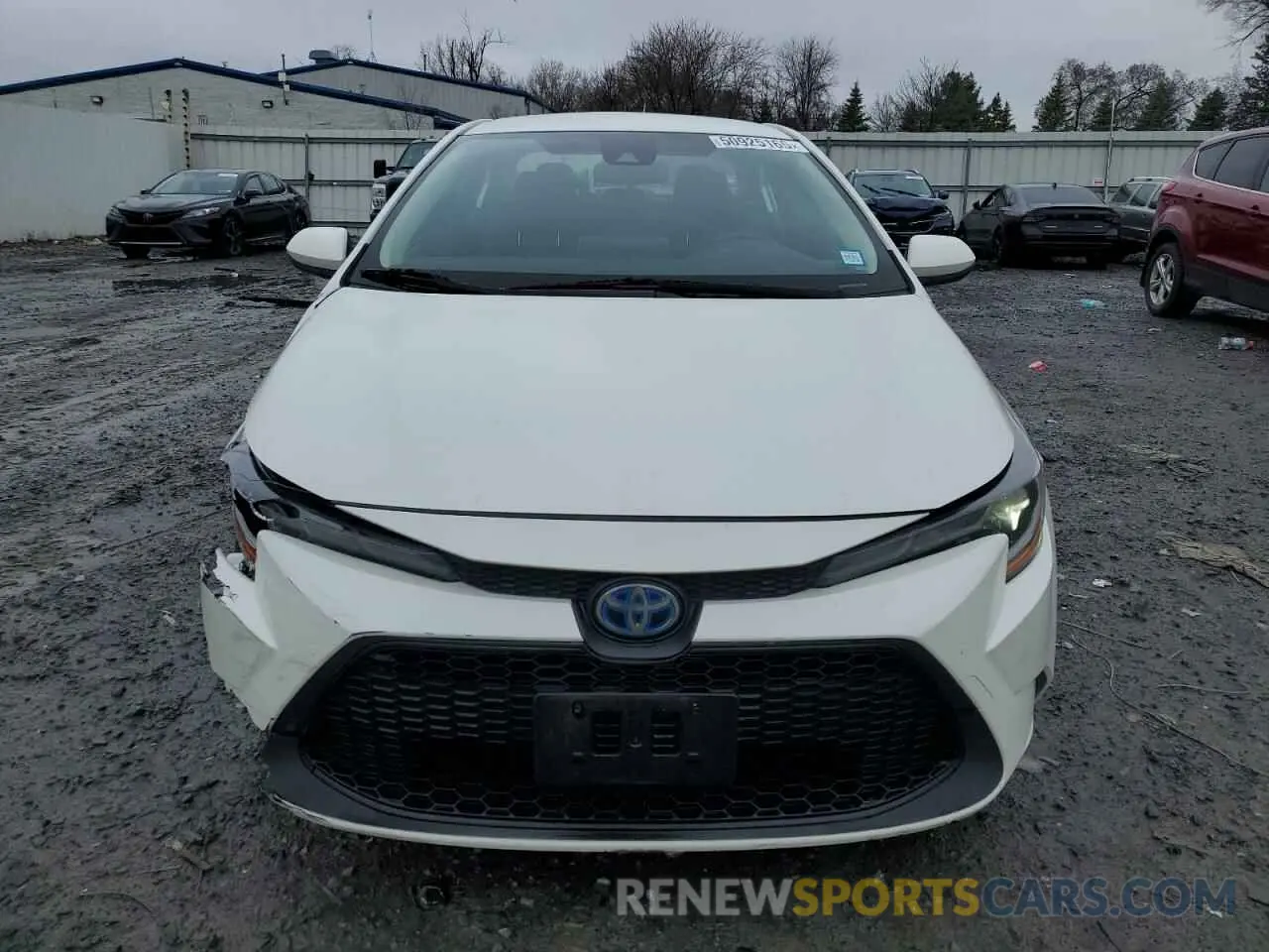 5 fotografías del automóvil dañado JTDEAMDE6MJ021967 TOYOTA COROLLA 2021