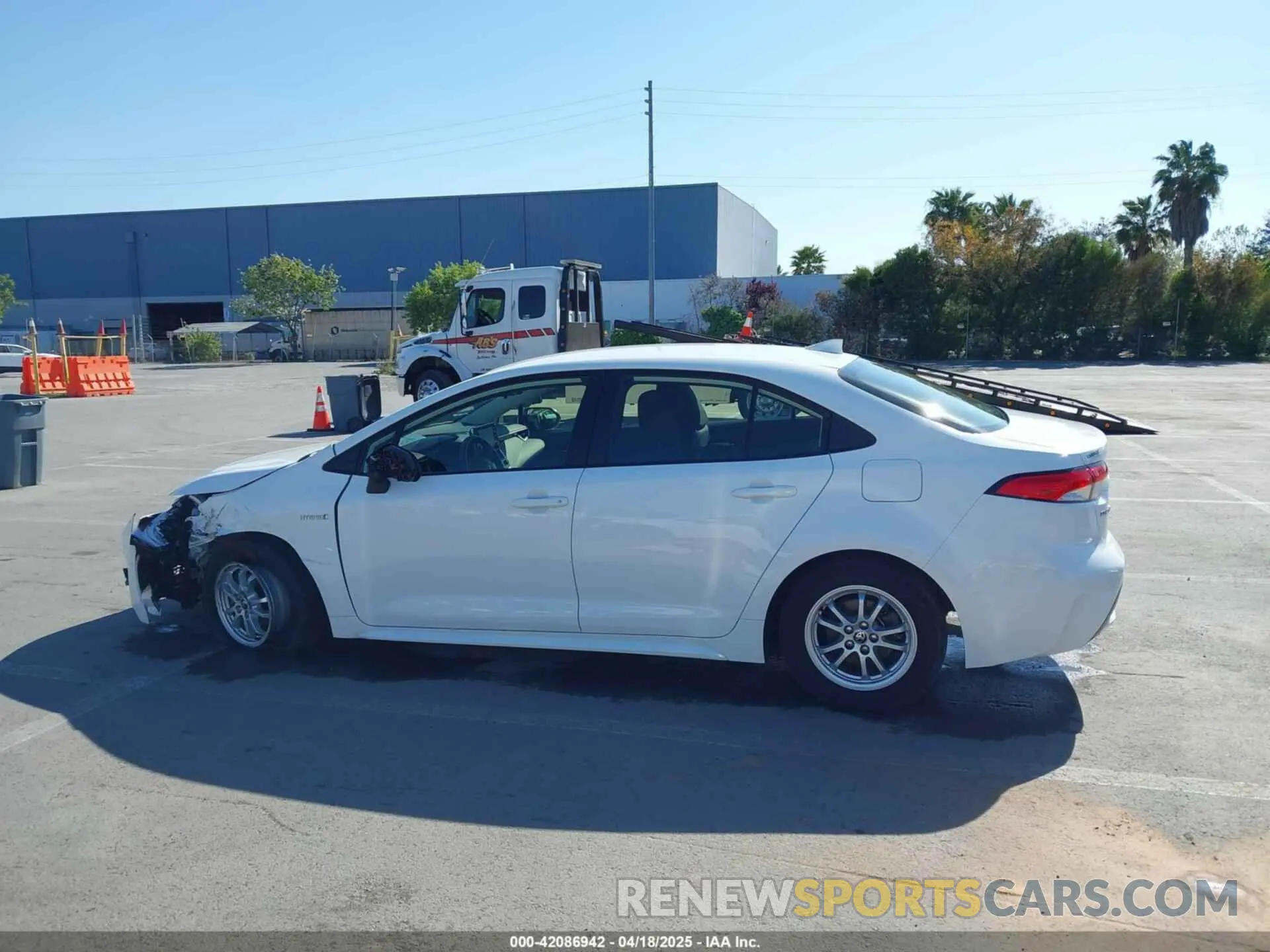 15 fotografías del automóvil dañado JTDEAMDE6MJ032371 TOYOTA COROLLA 2021