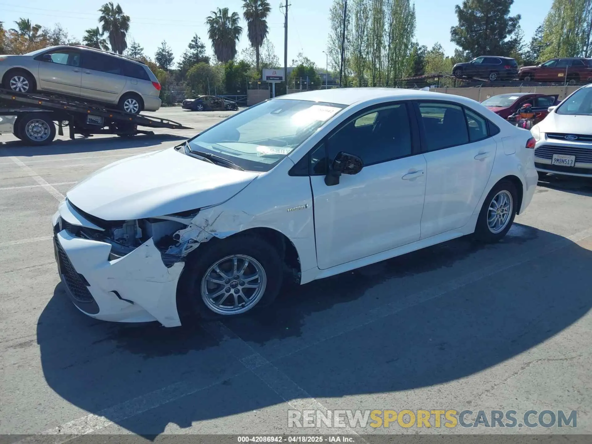 2 fotografías del automóvil dañado JTDEAMDE6MJ032371 TOYOTA COROLLA 2021