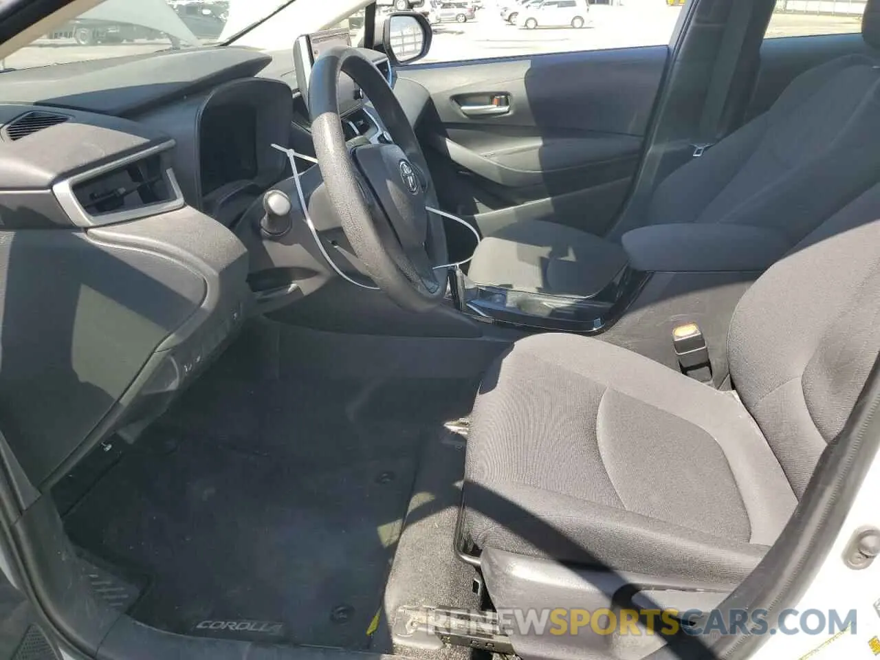 7 fotografías del automóvil dañado JTDEAMDE7MJ018642 TOYOTA COROLLA 2021