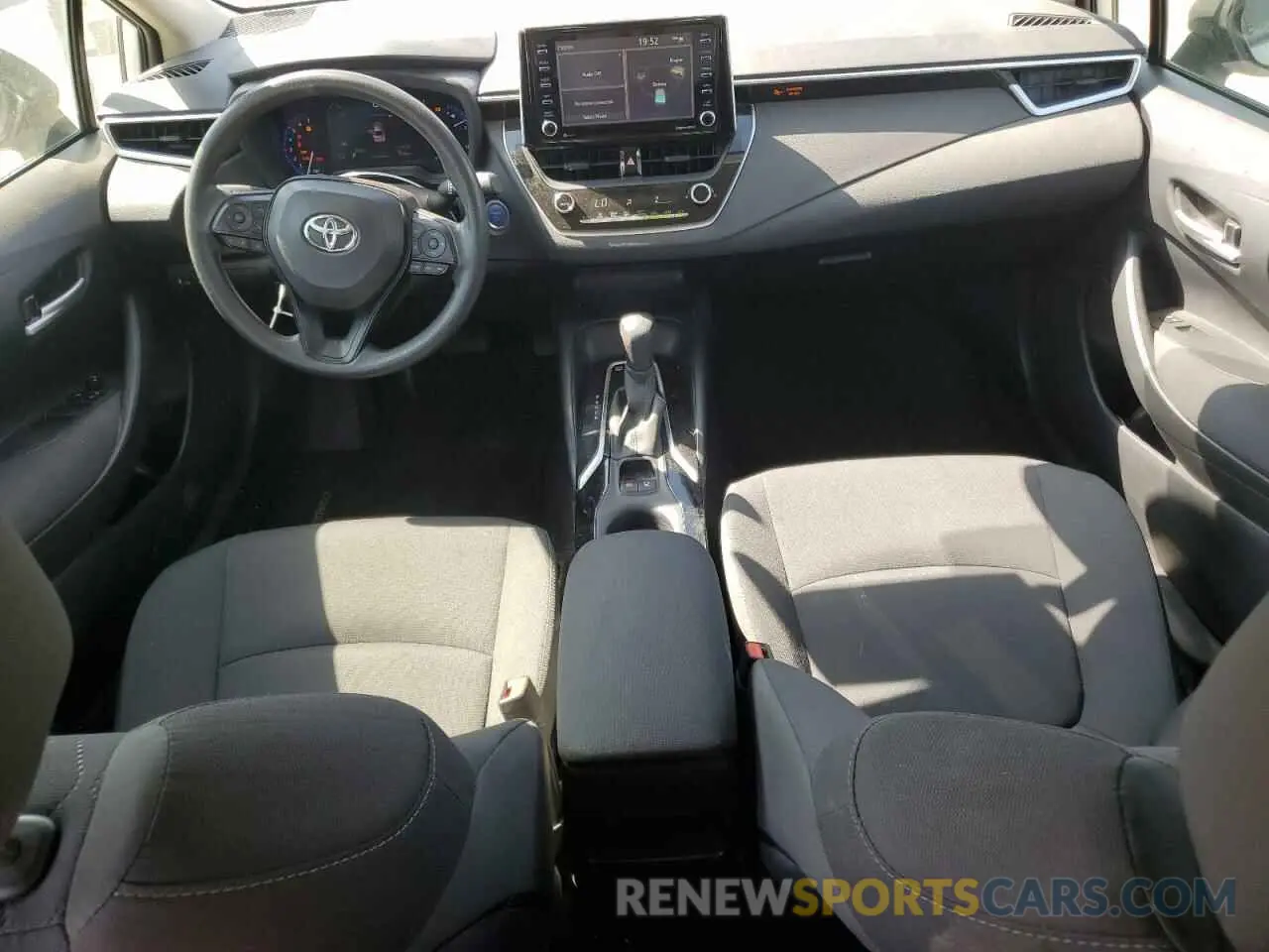 8 fotografías del automóvil dañado JTDEAMDE7MJ018642 TOYOTA COROLLA 2021
