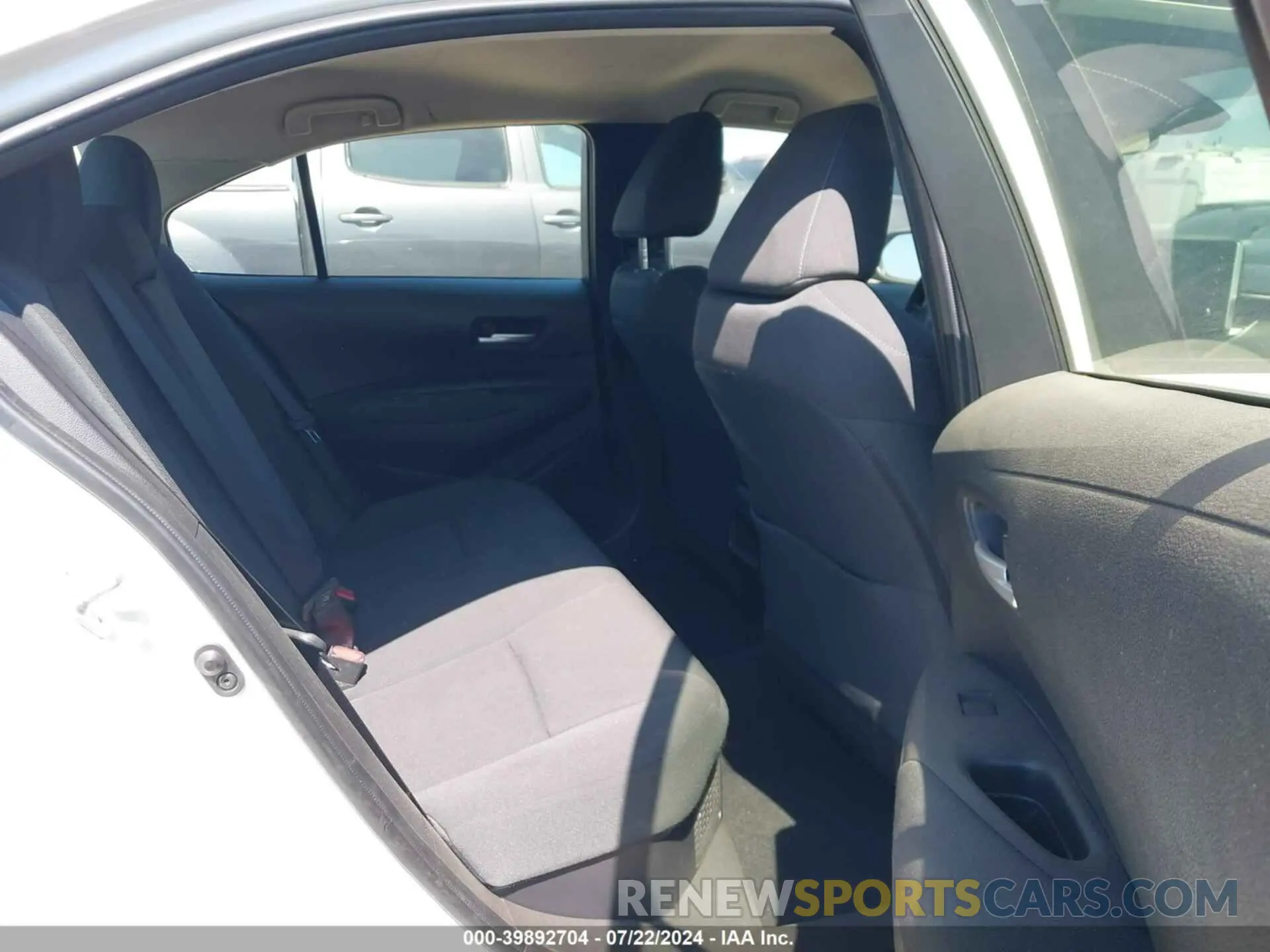 8 fotografías del automóvil dañado JTDEAMDE8MJ002658 TOYOTA COROLLA 2021