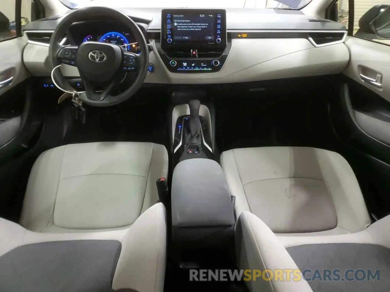 8 fotografías del automóvil dañado JTDEAMDE8MJ004670 TOYOTA COROLLA 2021