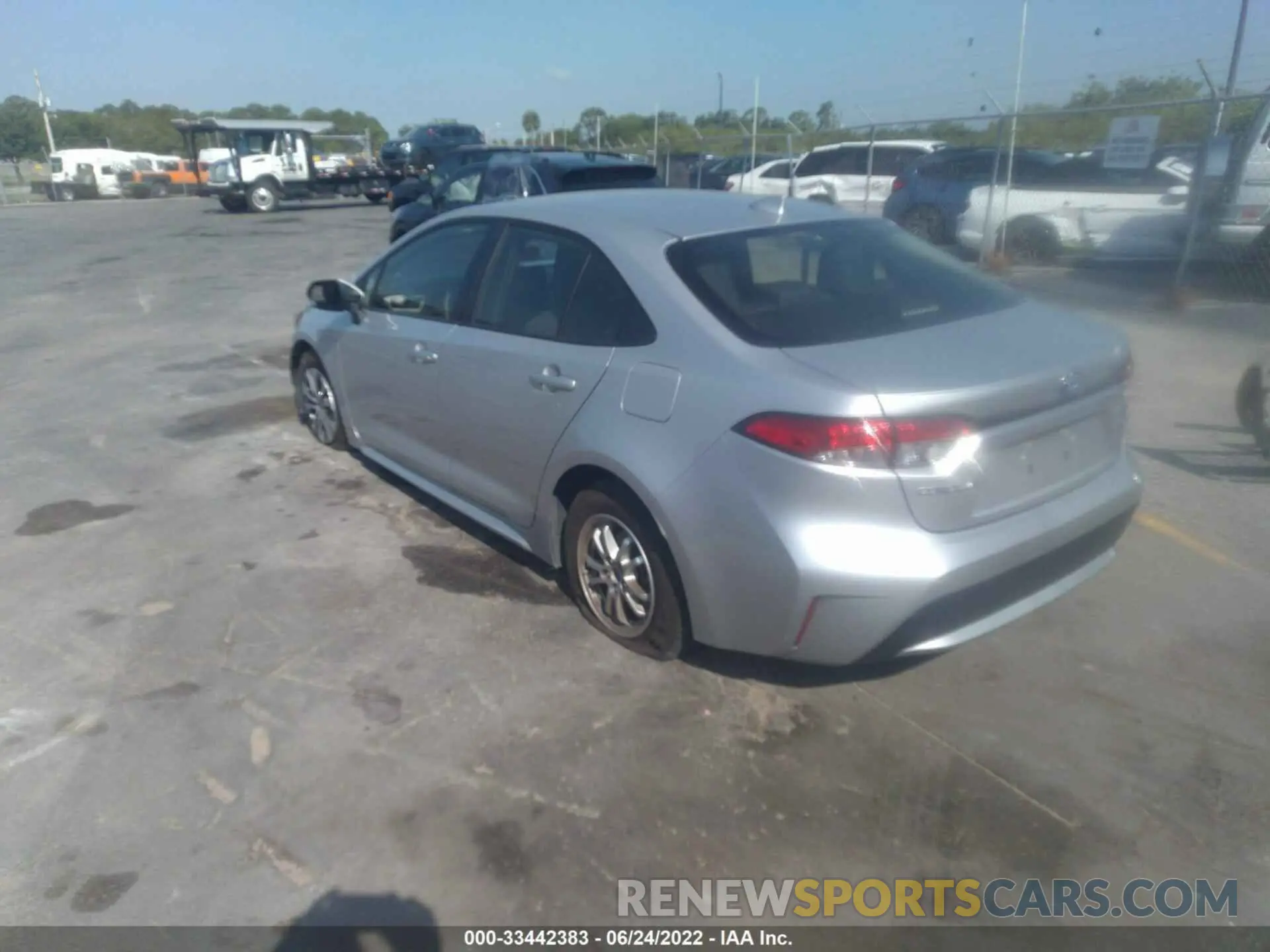 3 fotografías del automóvil dañado JTDEAMDE8MJ007889 TOYOTA COROLLA 2021
