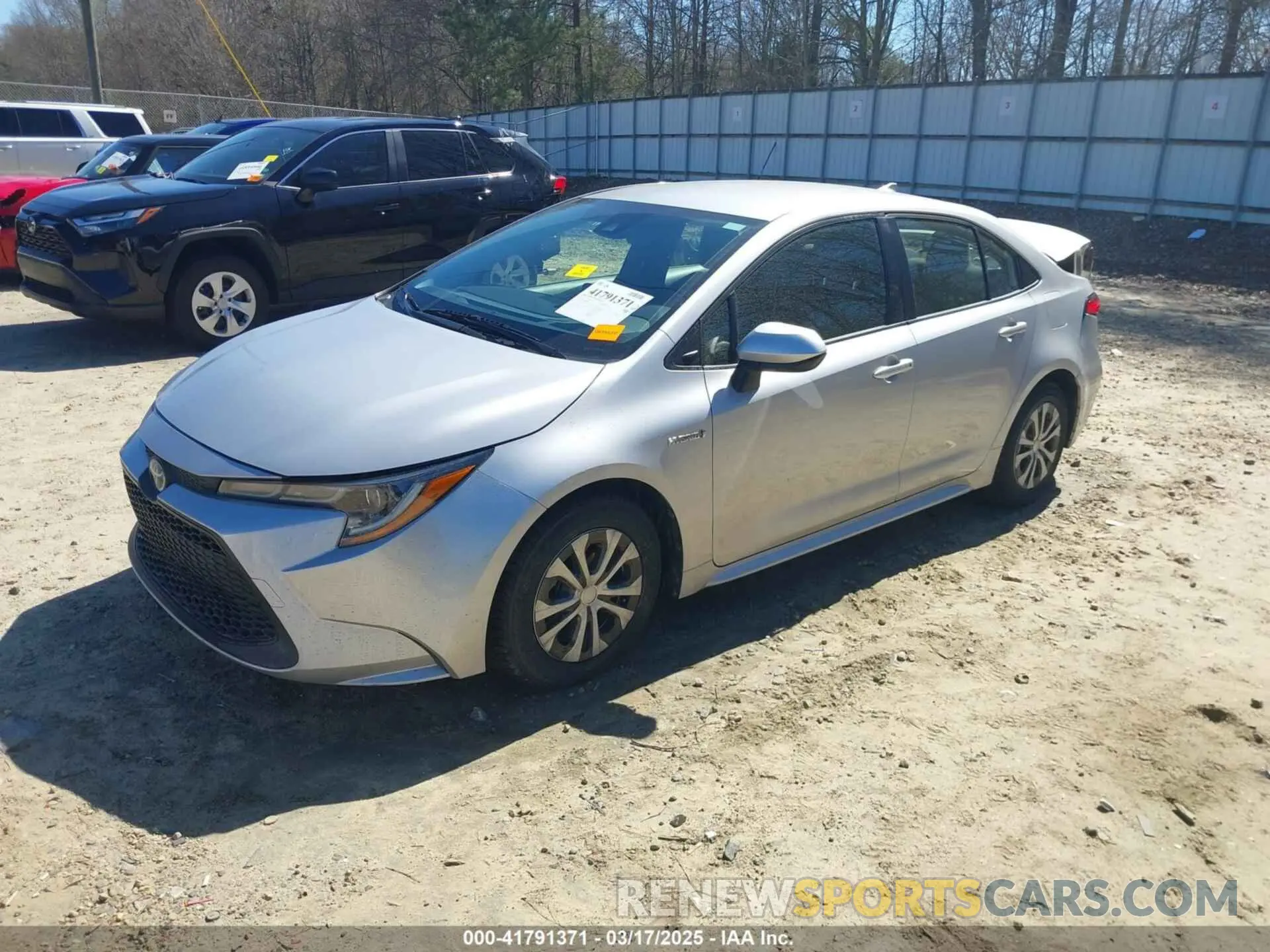 2 fotografías del automóvil dañado JTDEAMDE8MJ011201 TOYOTA COROLLA 2021