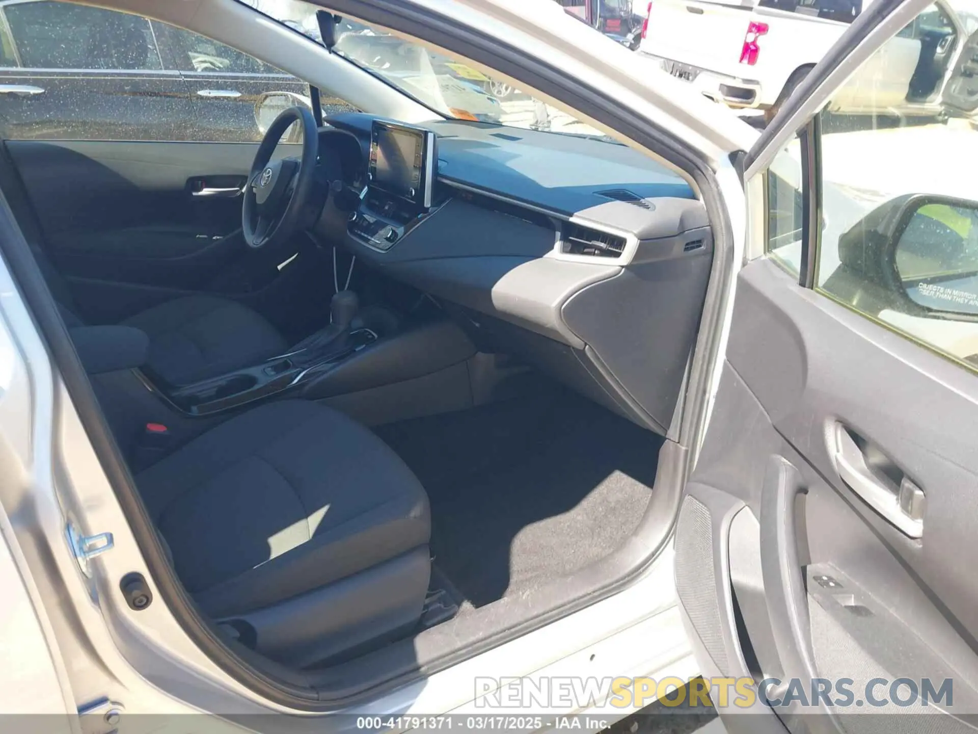 5 fotografías del automóvil dañado JTDEAMDE8MJ011201 TOYOTA COROLLA 2021