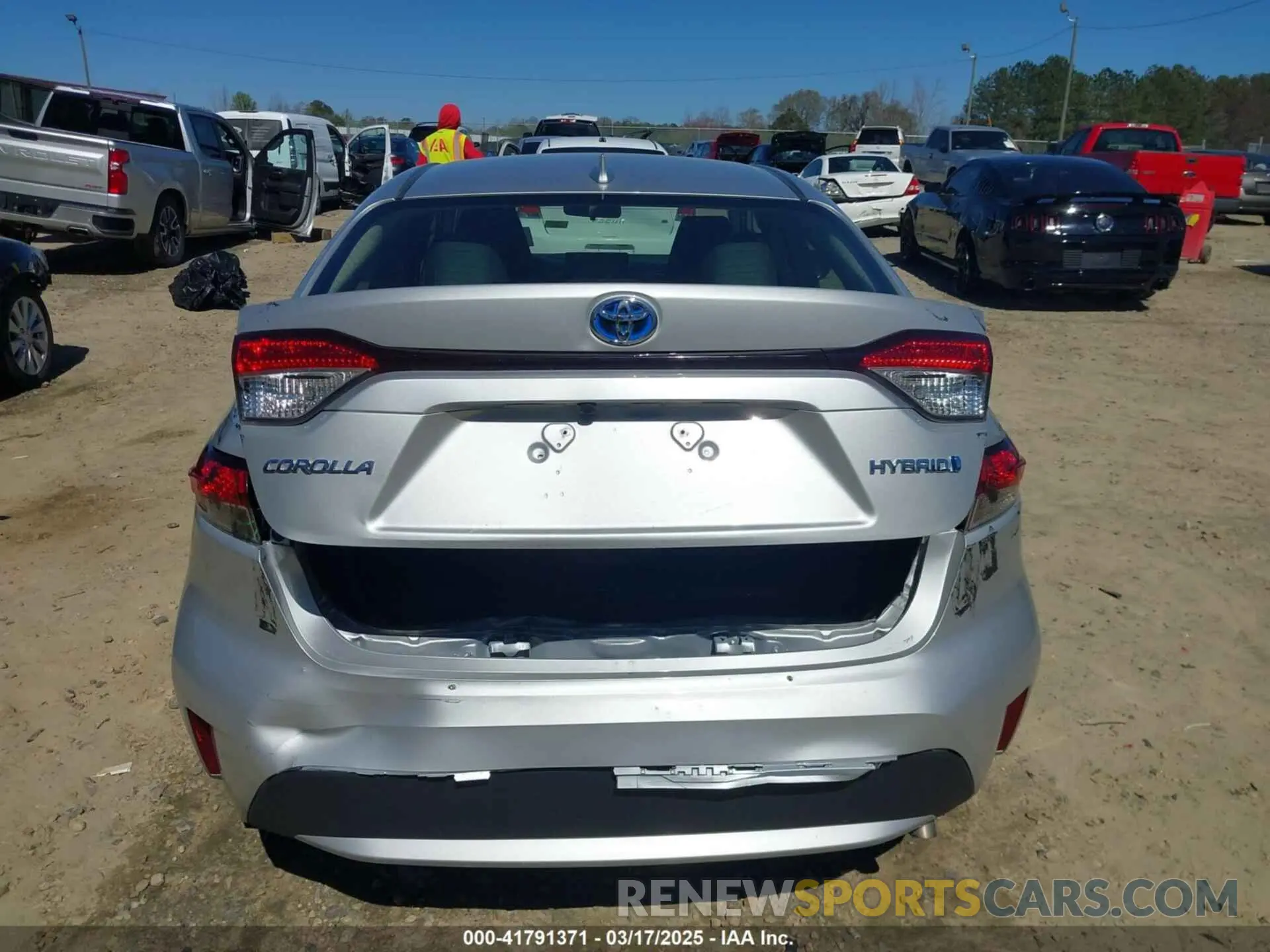 6 fotografías del automóvil dañado JTDEAMDE8MJ011201 TOYOTA COROLLA 2021