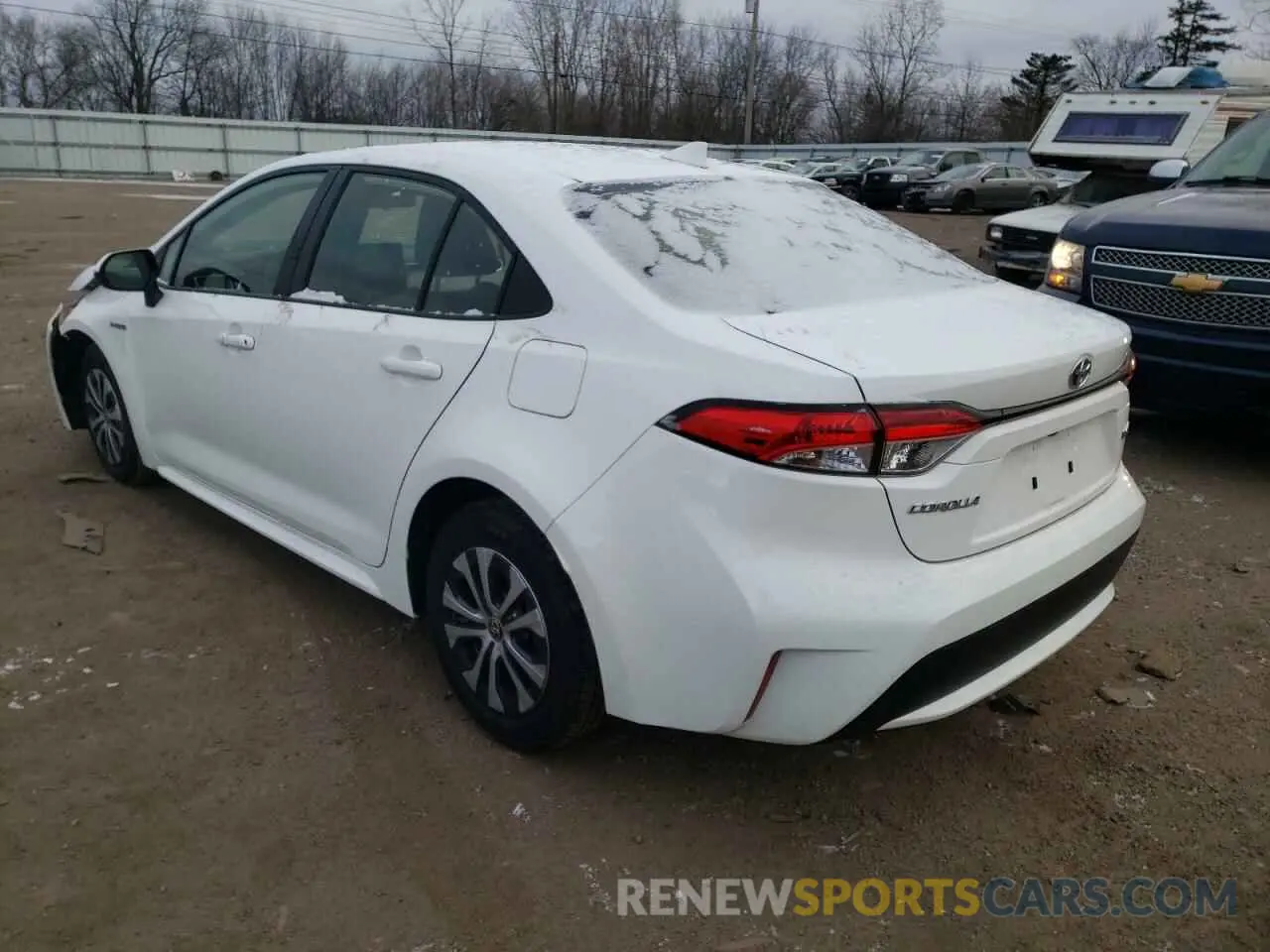3 fotografías del automóvil dañado JTDEAMDE8MJ018634 TOYOTA COROLLA 2021