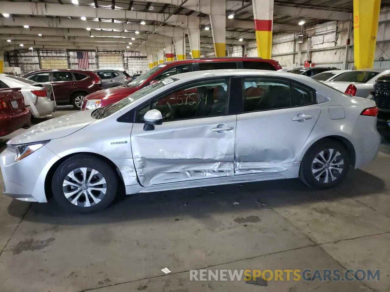 9 fotografías del automóvil dañado JTDEAMDE8MJ025339 TOYOTA COROLLA 2021