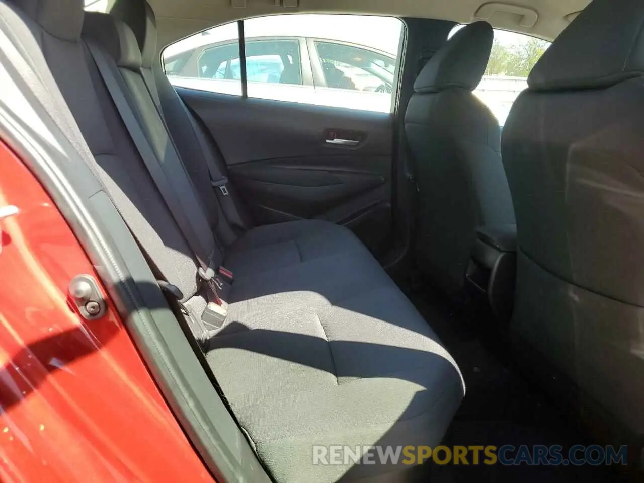 10 fotografías del automóvil dañado JTDEAMDE9MJ022210 TOYOTA COROLLA 2021