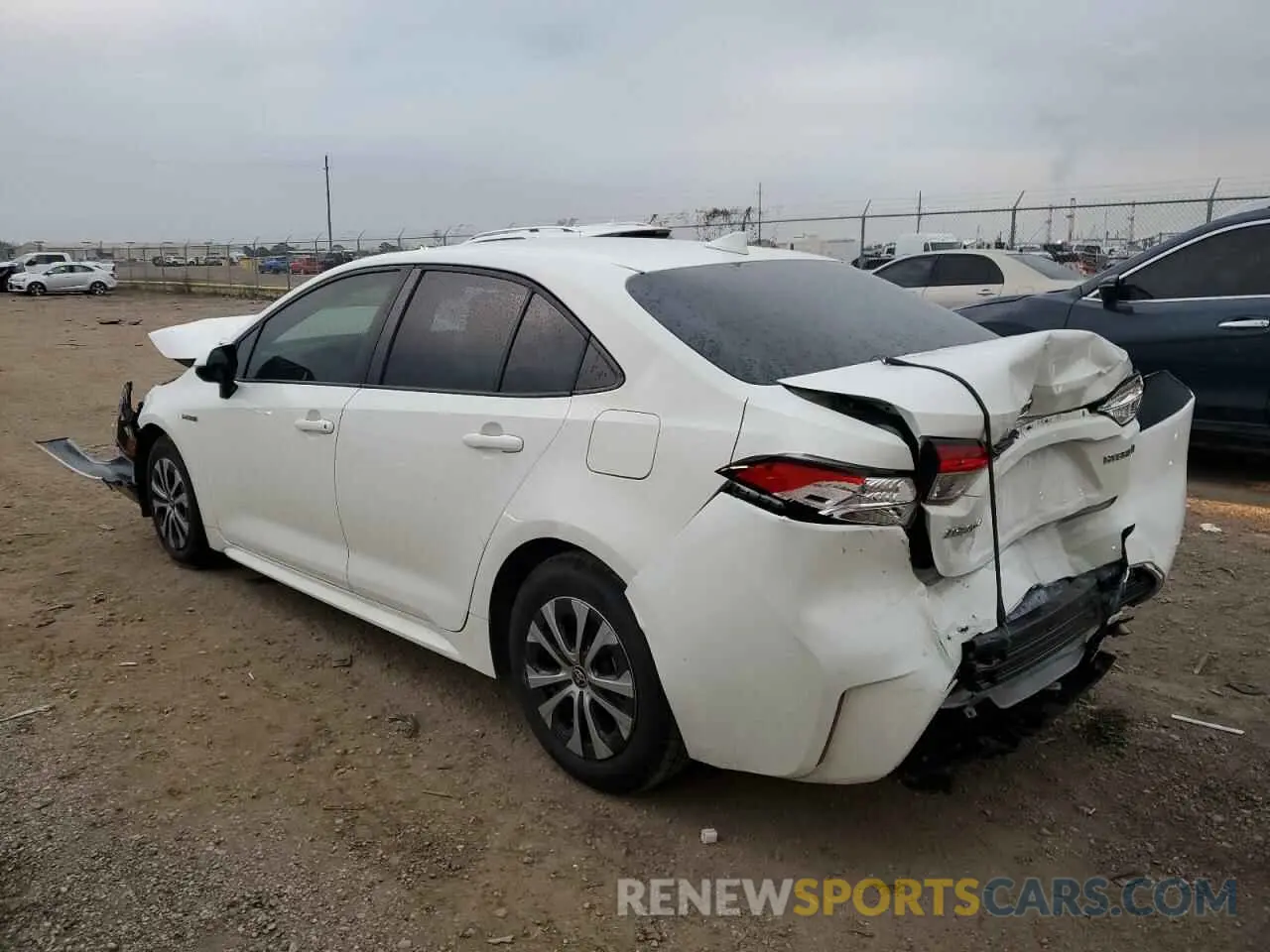 2 fotografías del automóvil dañado JTDEAMDE9MJ032686 TOYOTA COROLLA 2021