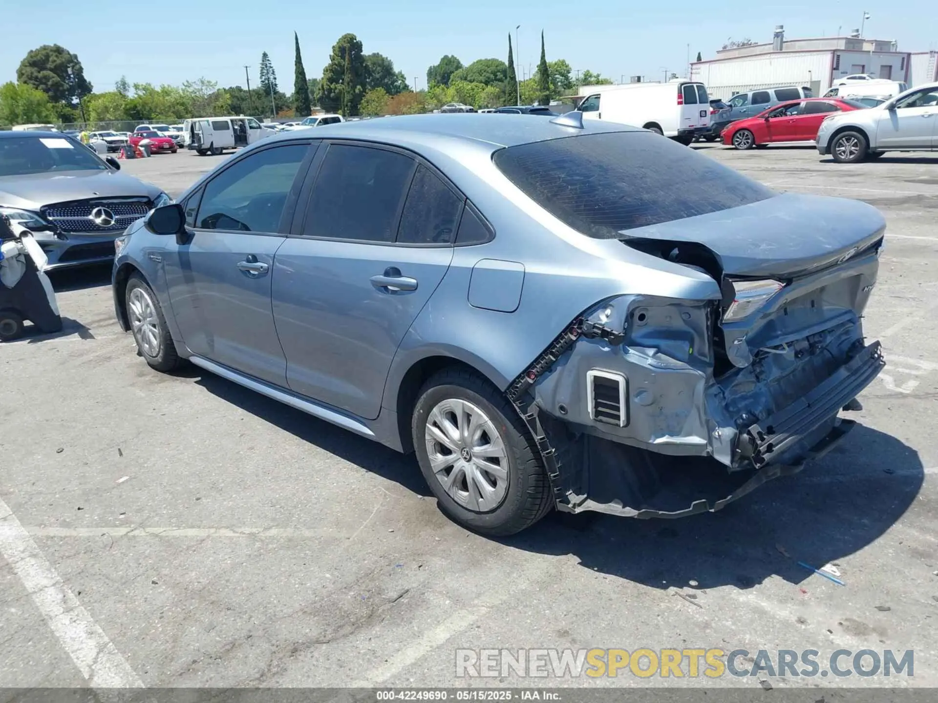 3 fotografías del automóvil dañado JTDEAMDEXMJ027822 TOYOTA COROLLA 2021