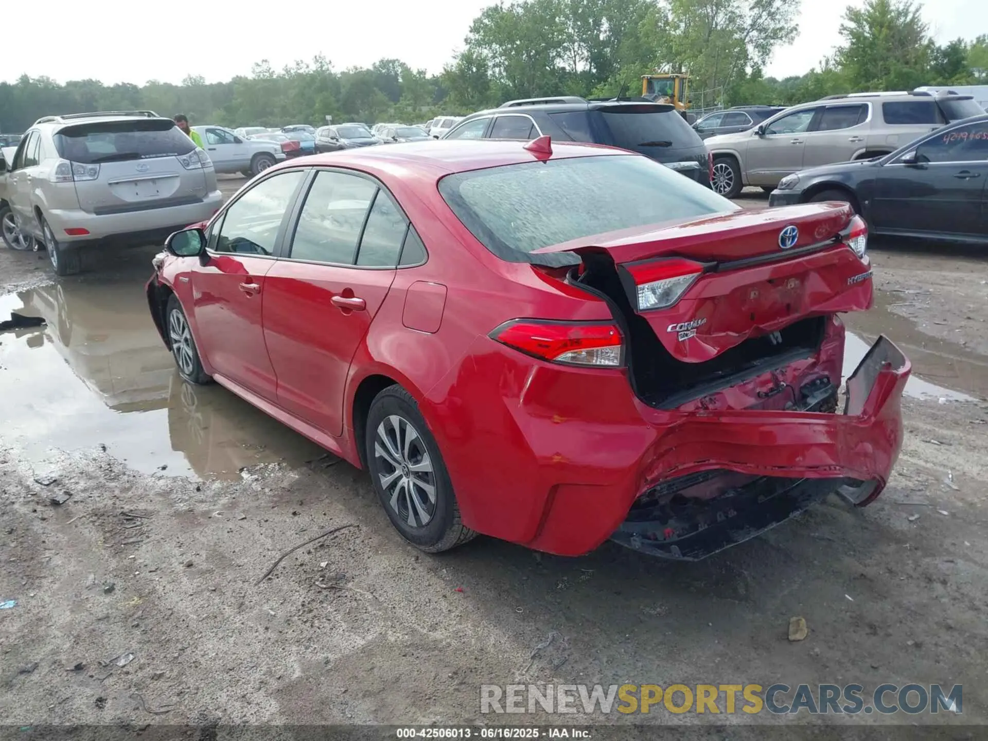 3 fotografías del automóvil dañado JTDEAMDEXMJ033118 TOYOTA COROLLA 2021
