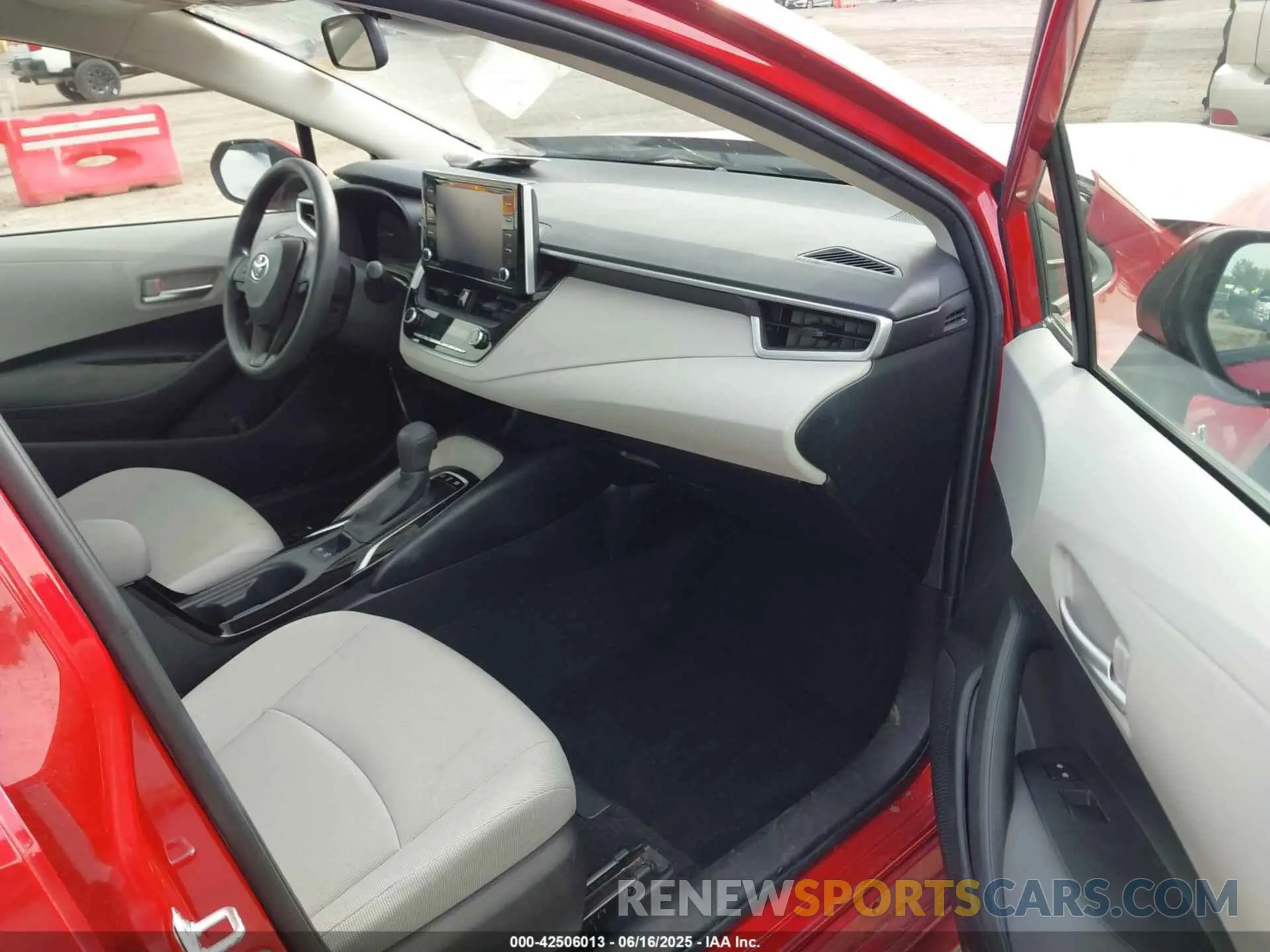 5 fotografías del automóvil dañado JTDEAMDEXMJ033118 TOYOTA COROLLA 2021