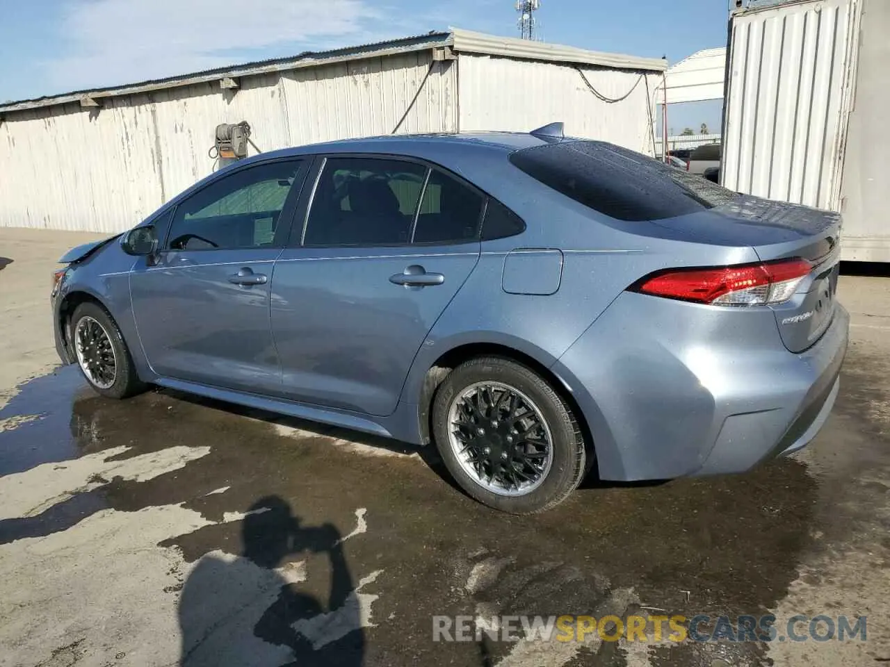 2 fotografías del automóvil dañado JTDEPMAE0MJ127978 TOYOTA COROLLA 2021