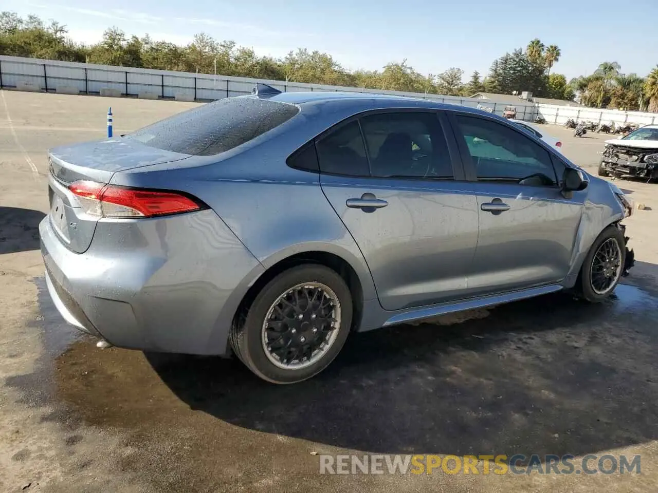 3 fotografías del automóvil dañado JTDEPMAE0MJ127978 TOYOTA COROLLA 2021