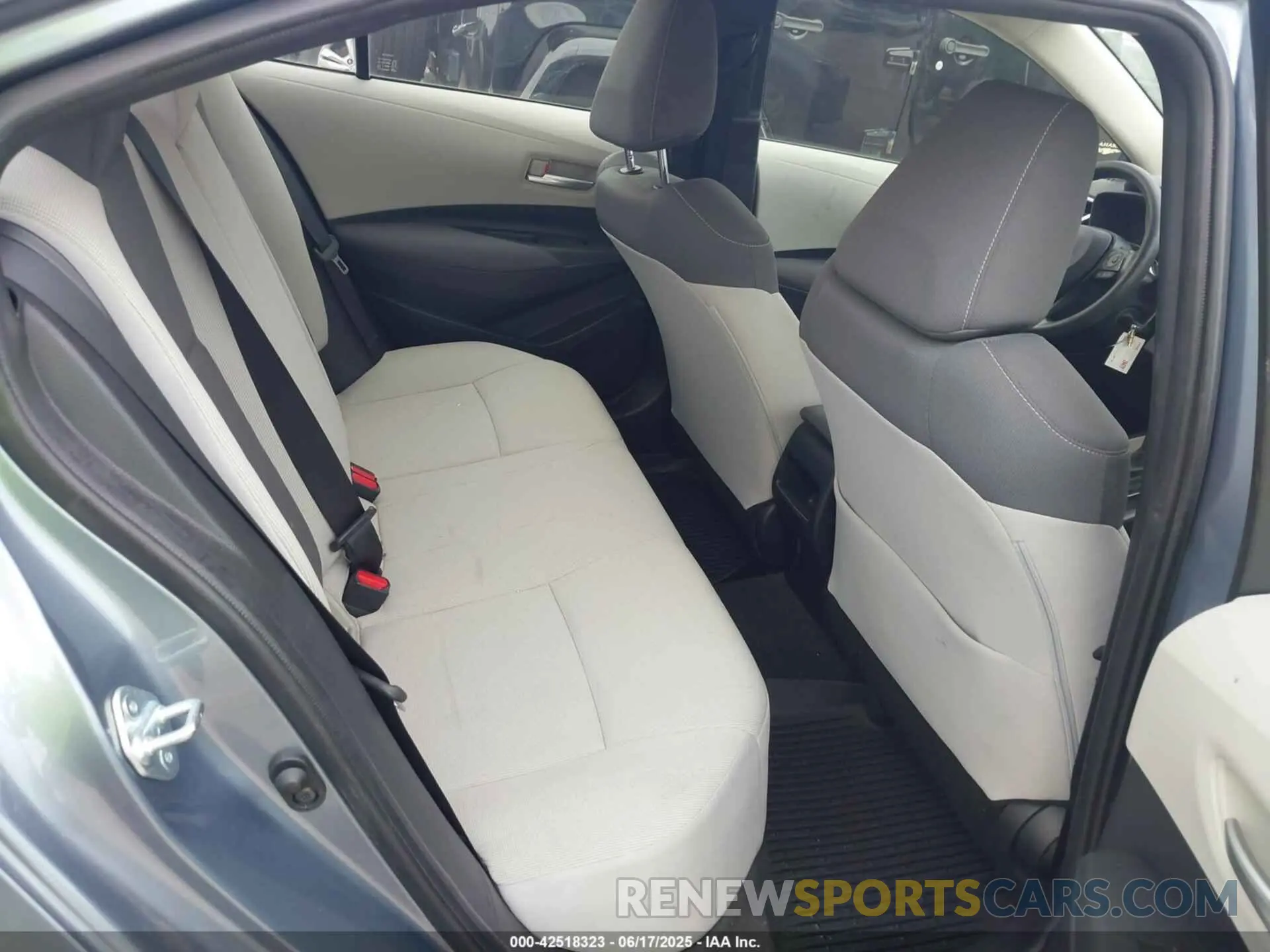 8 fotografías del automóvil dañado JTDEPMAE0MJ129262 TOYOTA COROLLA 2021